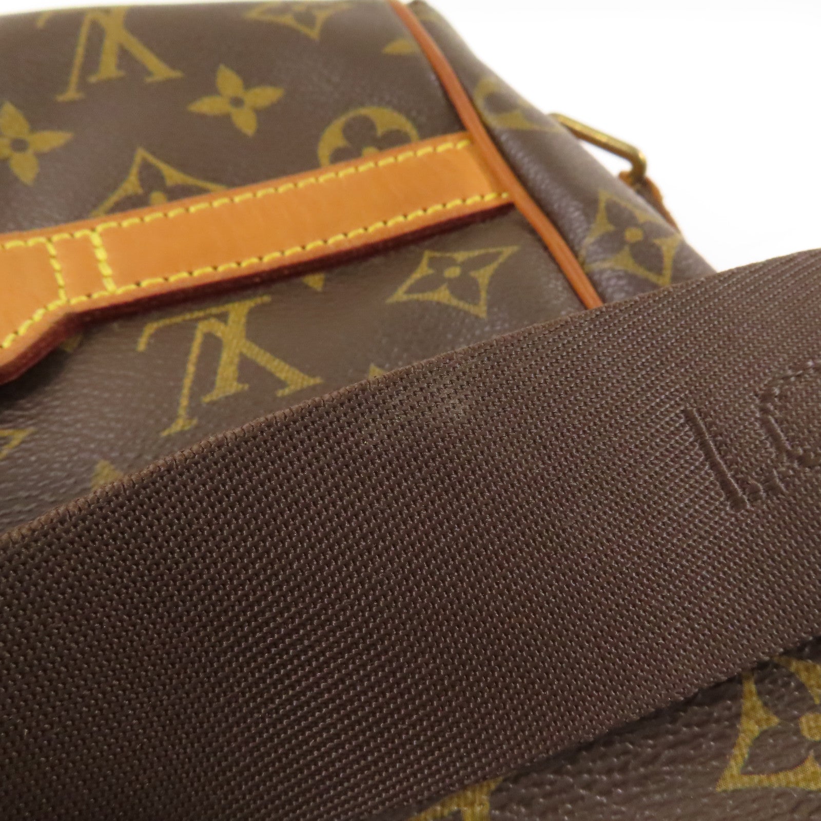 LOUIS VUITTON 【激減優惠】Monogram Abbesses金扣肩背袋