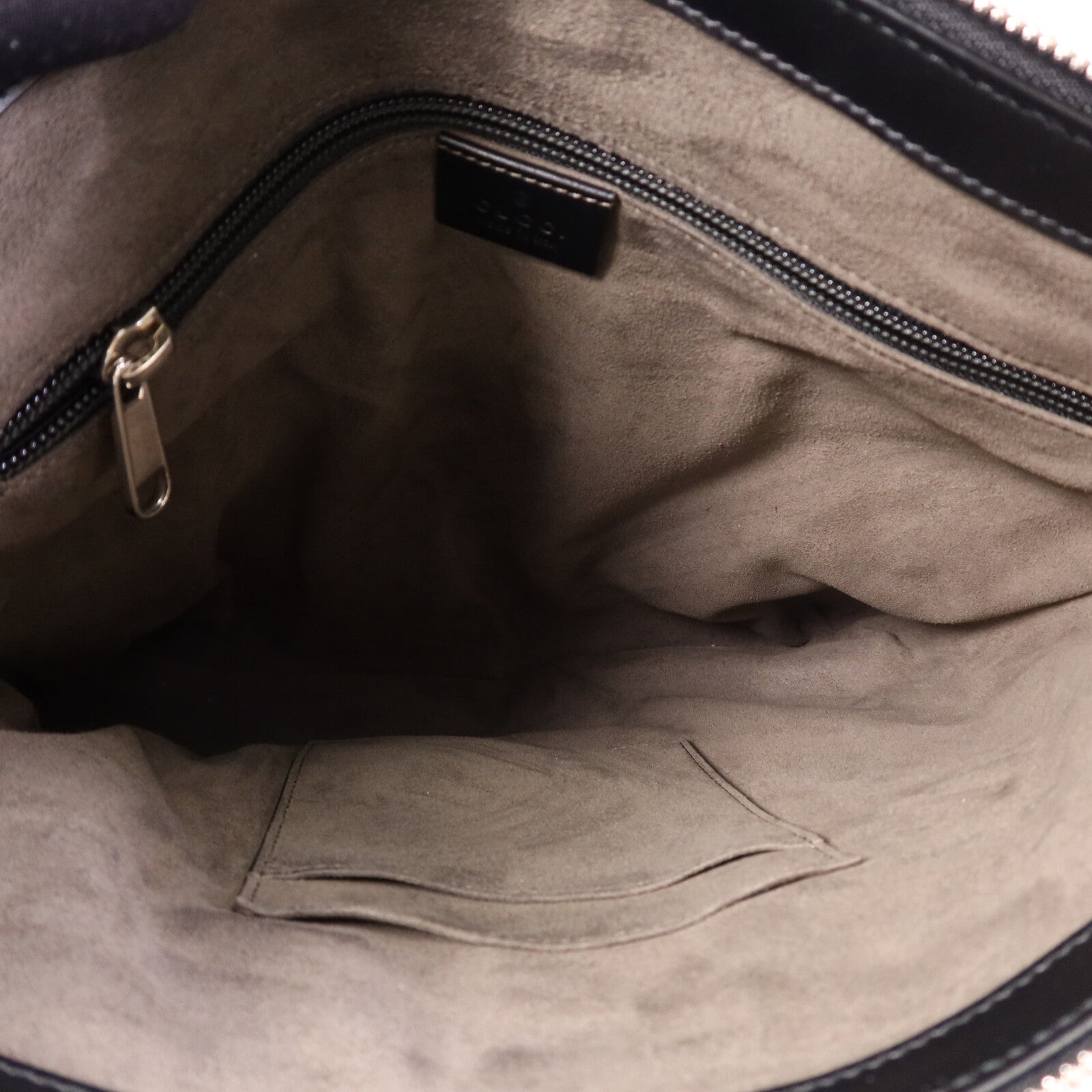 GUCCI 牛皮皮革Shoulder Bag銀扣肩背袋