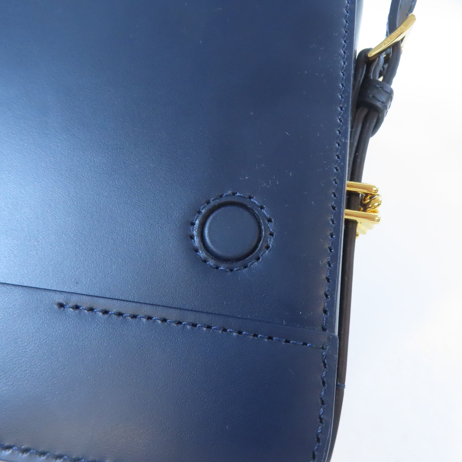 BURBERRY 【激減優惠】牛皮皮革Shoulder Bag金扣肩背袋深藍色