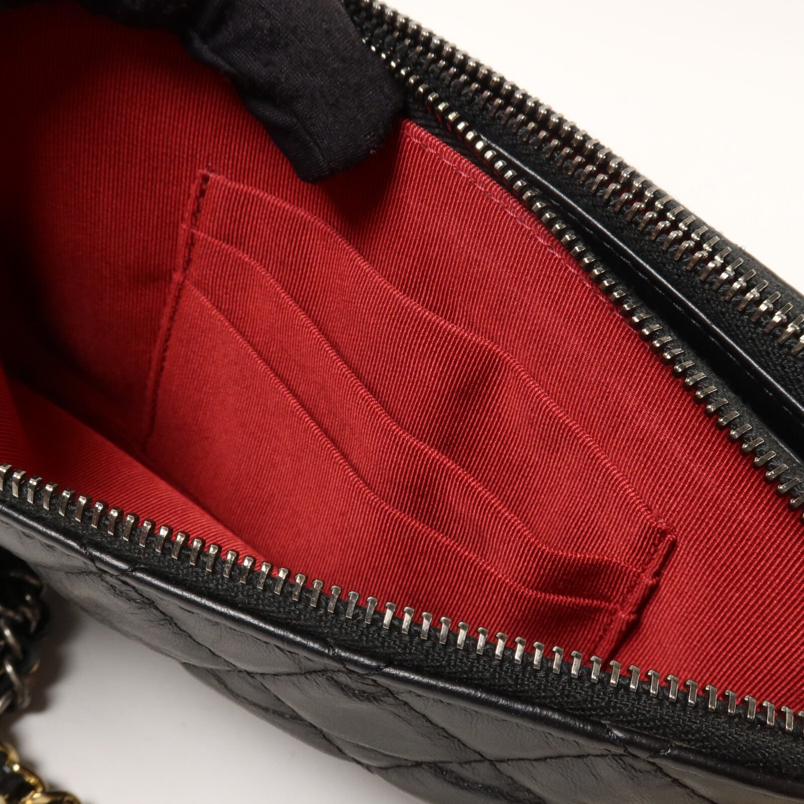 CHANEL 牛皮皮革Gabrielle Wallet On Chain鏈帶肩背袋