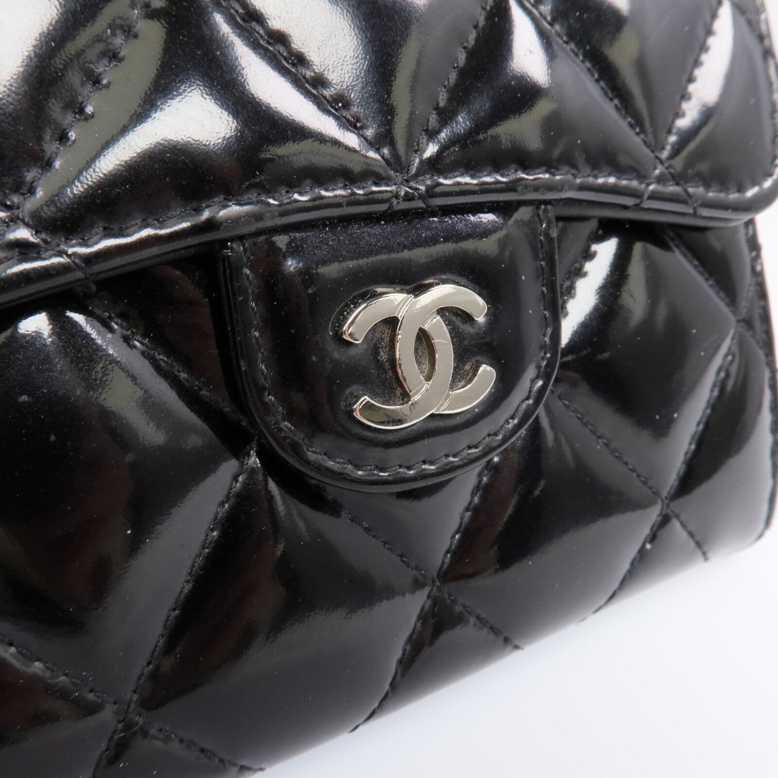 CHANEL 【激減優惠】漆皮皮革Wallet銀扣錢包
