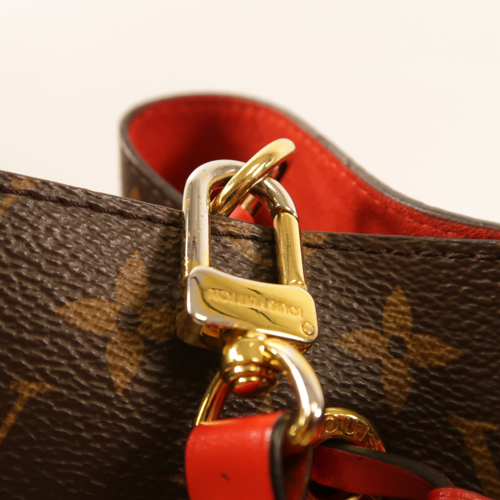 LOUIS VUITTON Monogram Neo Noe Bucket Bag金扣肩背袋Coquelicot