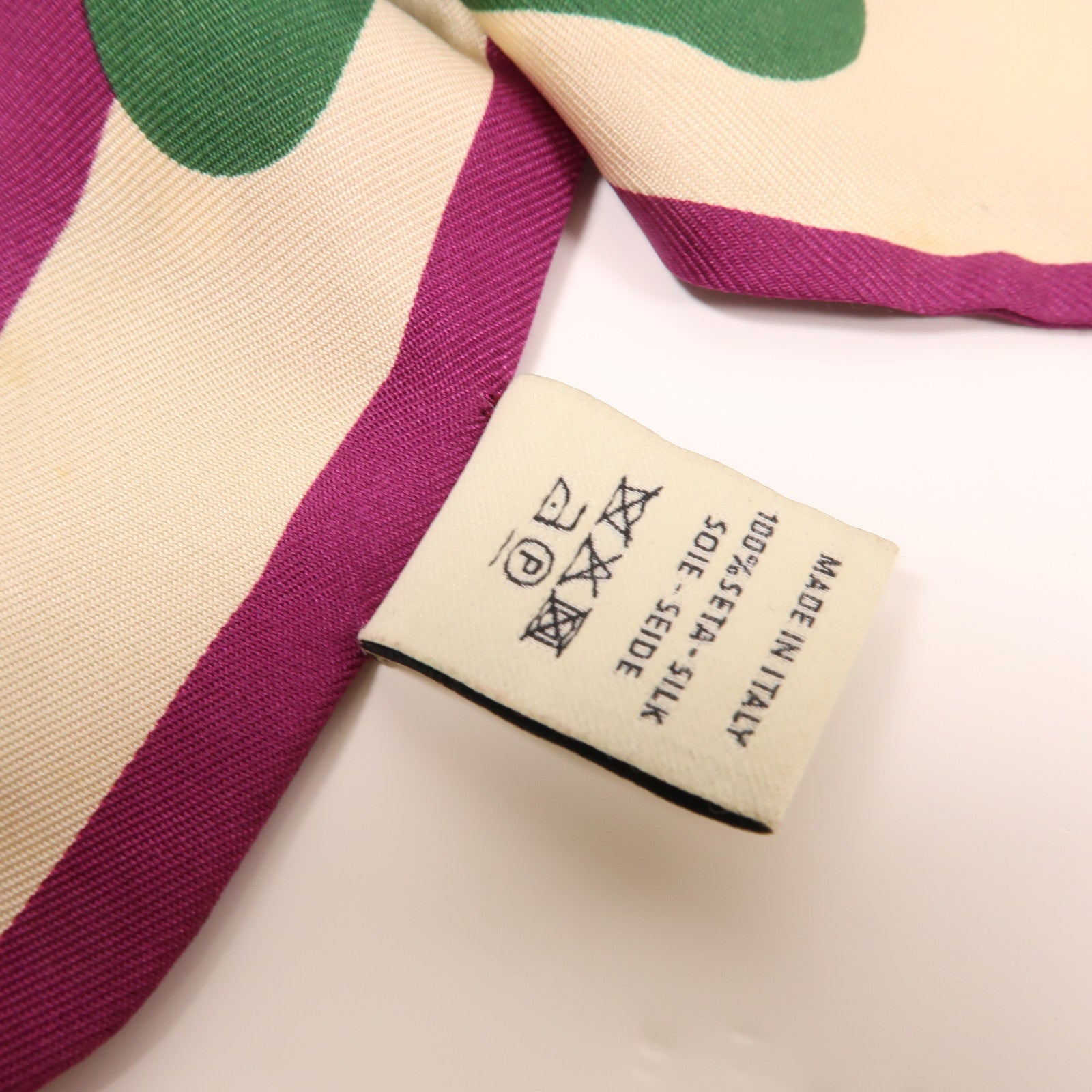 FENDI 【激減優惠】絲質Scarf絲巾