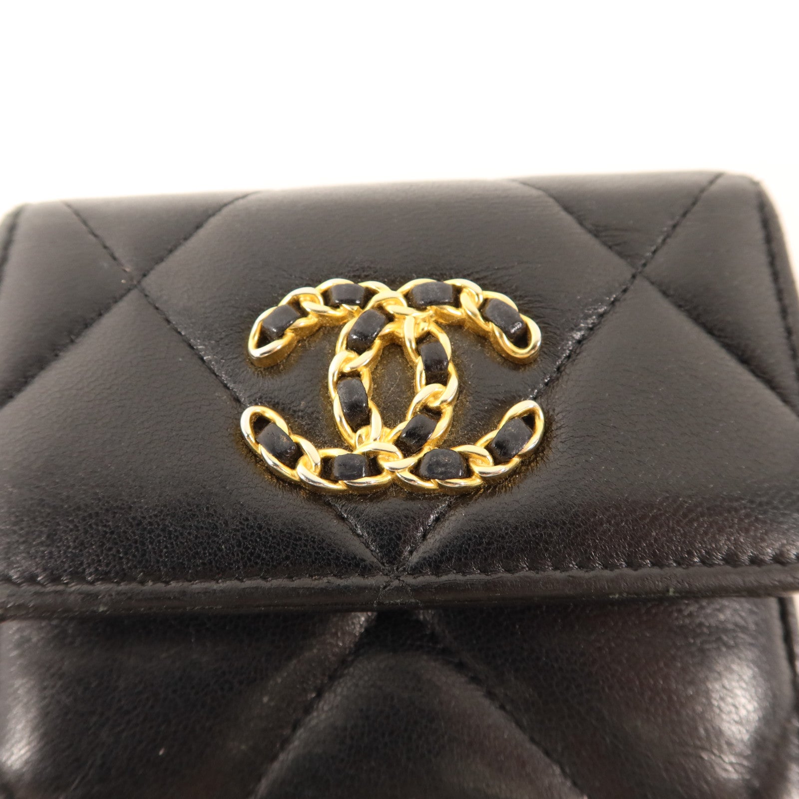 CHANEL 羊皮皮革Trifold Wallet金扣錢包