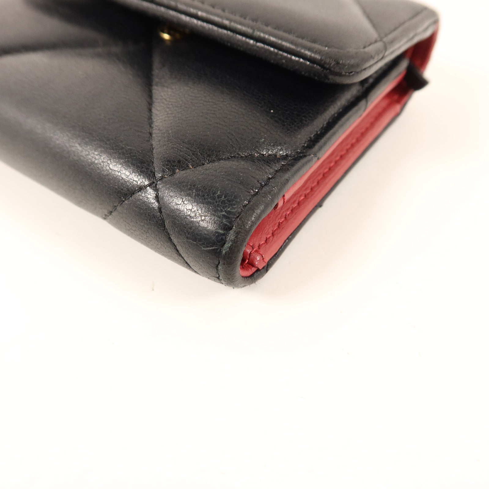 CHANEL 羊皮皮革Trifold Wallet金扣錢包