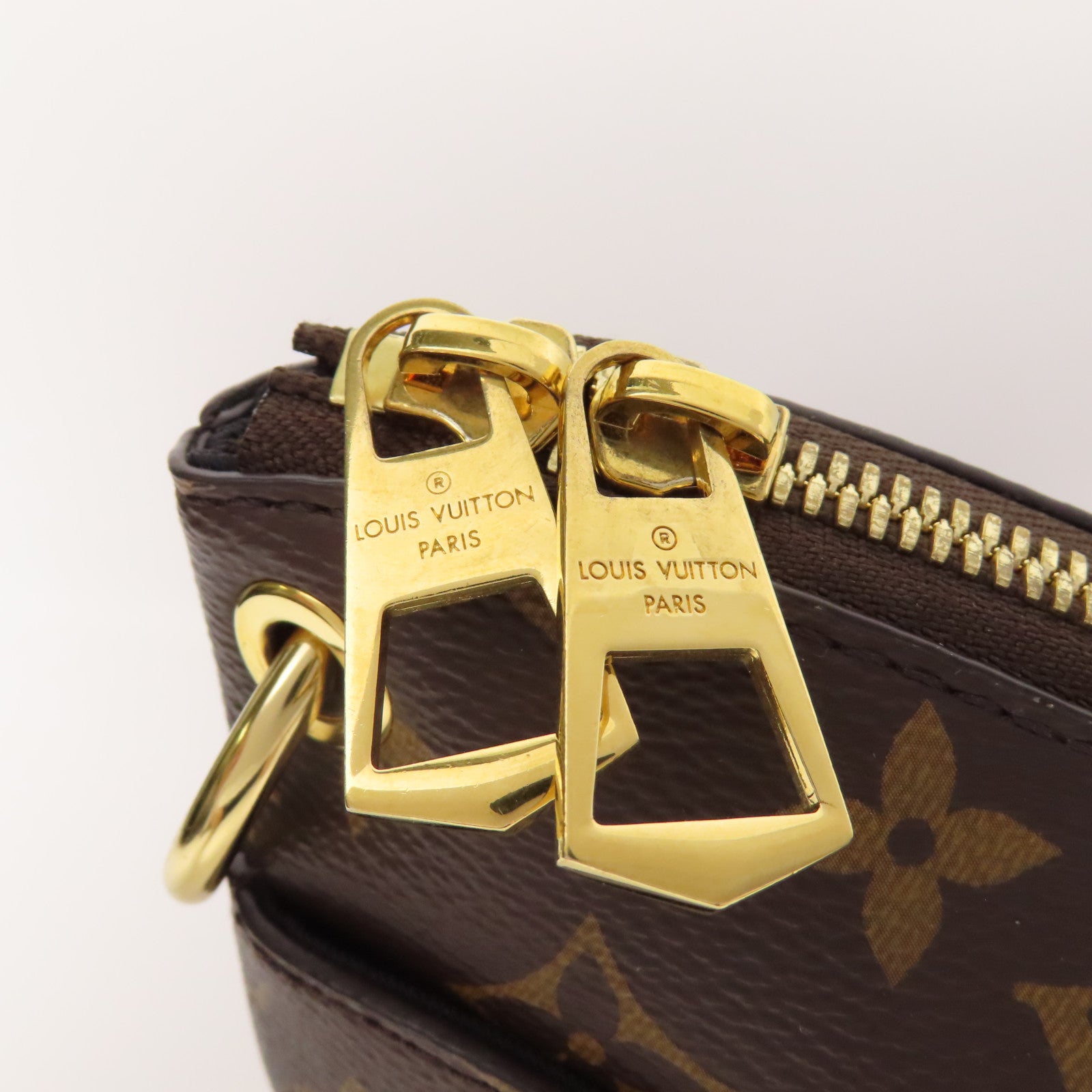 LOUIS VUITTON Monogram Odeon 金扣肩背袋