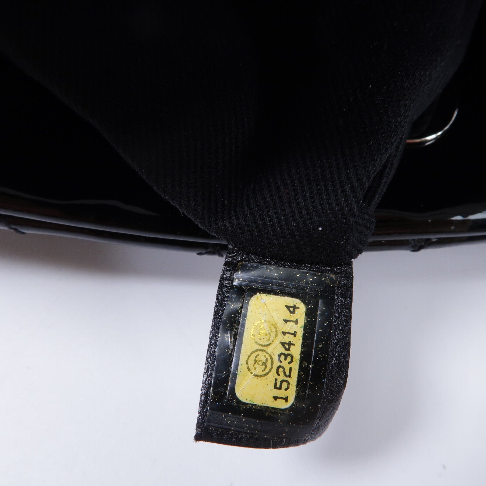 CHANEL 漆皮皮革Just Mademoiselle Bowling Bag鏈帶肩背袋