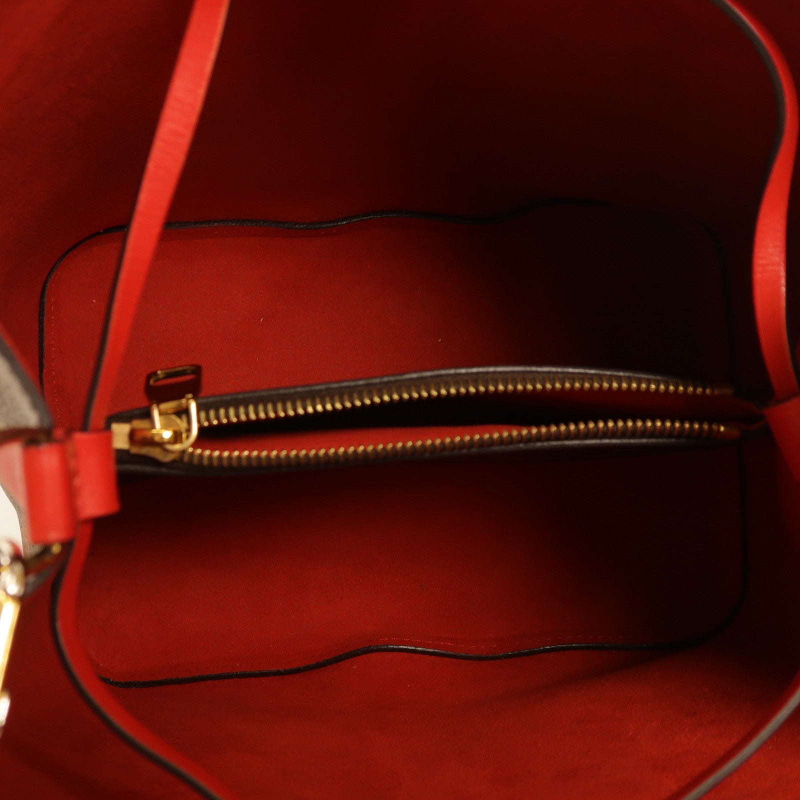 LOUIS VUITTON Monogram Neo Noe Bucket Bag金扣肩背袋Coquelicot