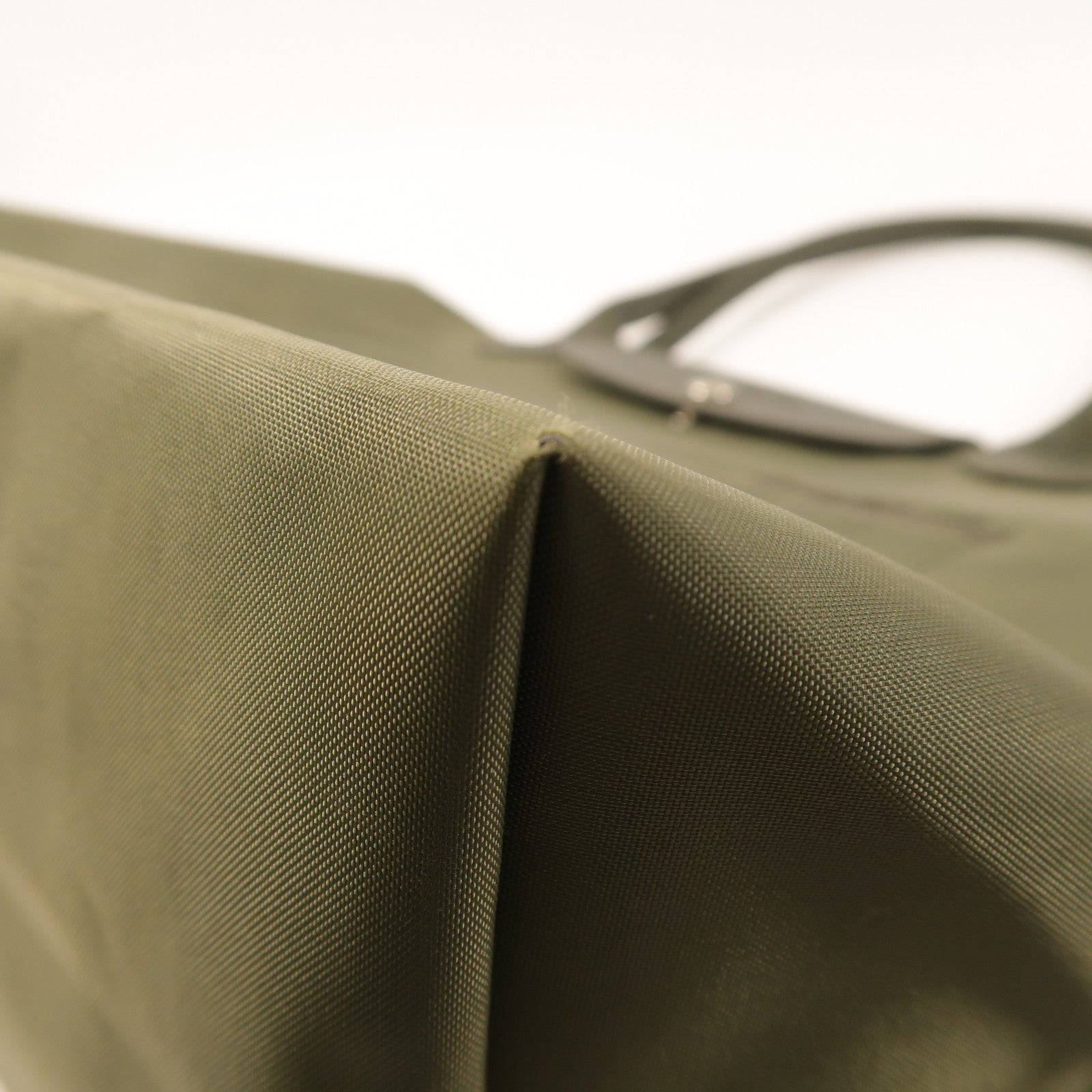 Longchamp 尼龍Handbag銀扣手挽袋