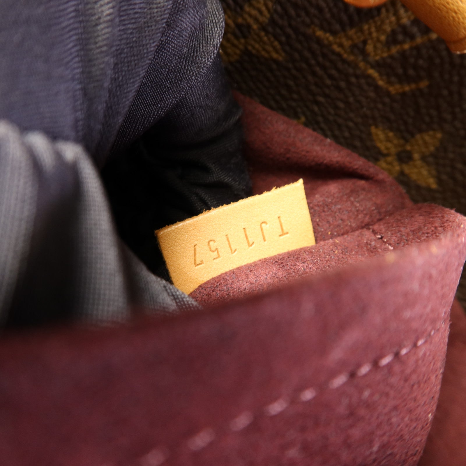 LOUIS VUITTON Monogram Montaigne MM金扣手挽肩背兩用袋