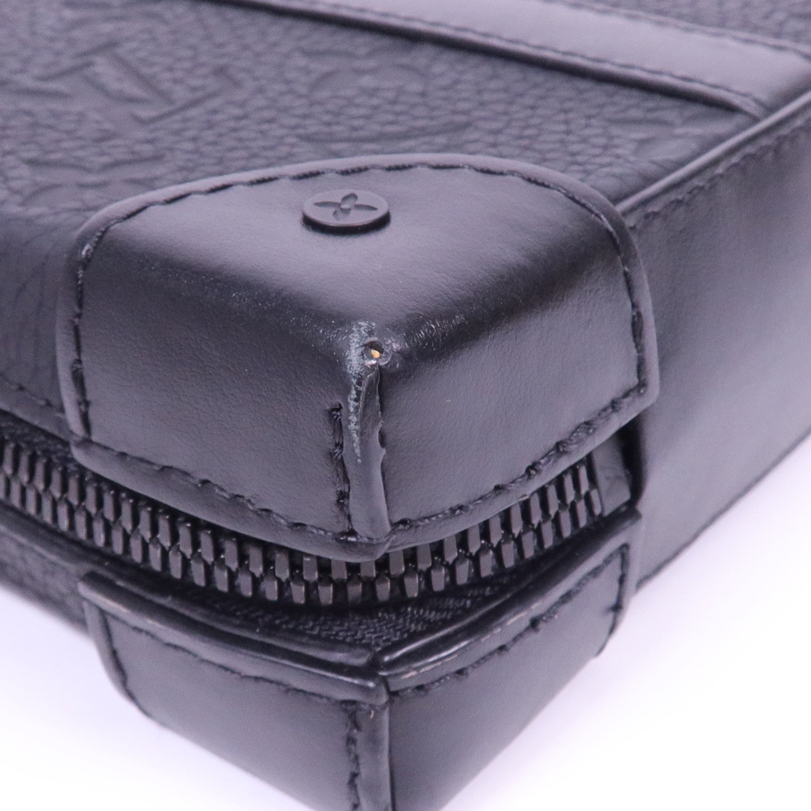 LOUIS VUITTON Monogram Taurillon Soft Trunk肩背袋