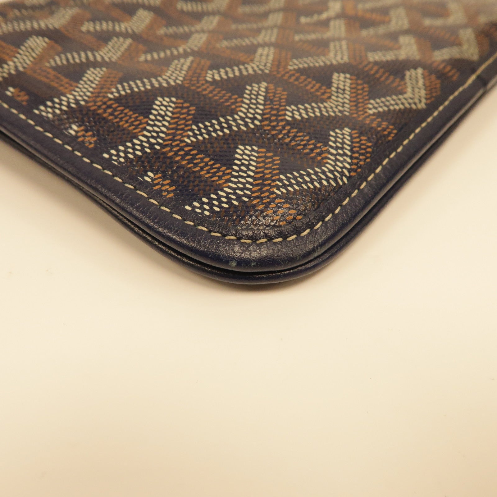 GOYARD 塗層帆布Plumet銀扣肩背袋深藍色