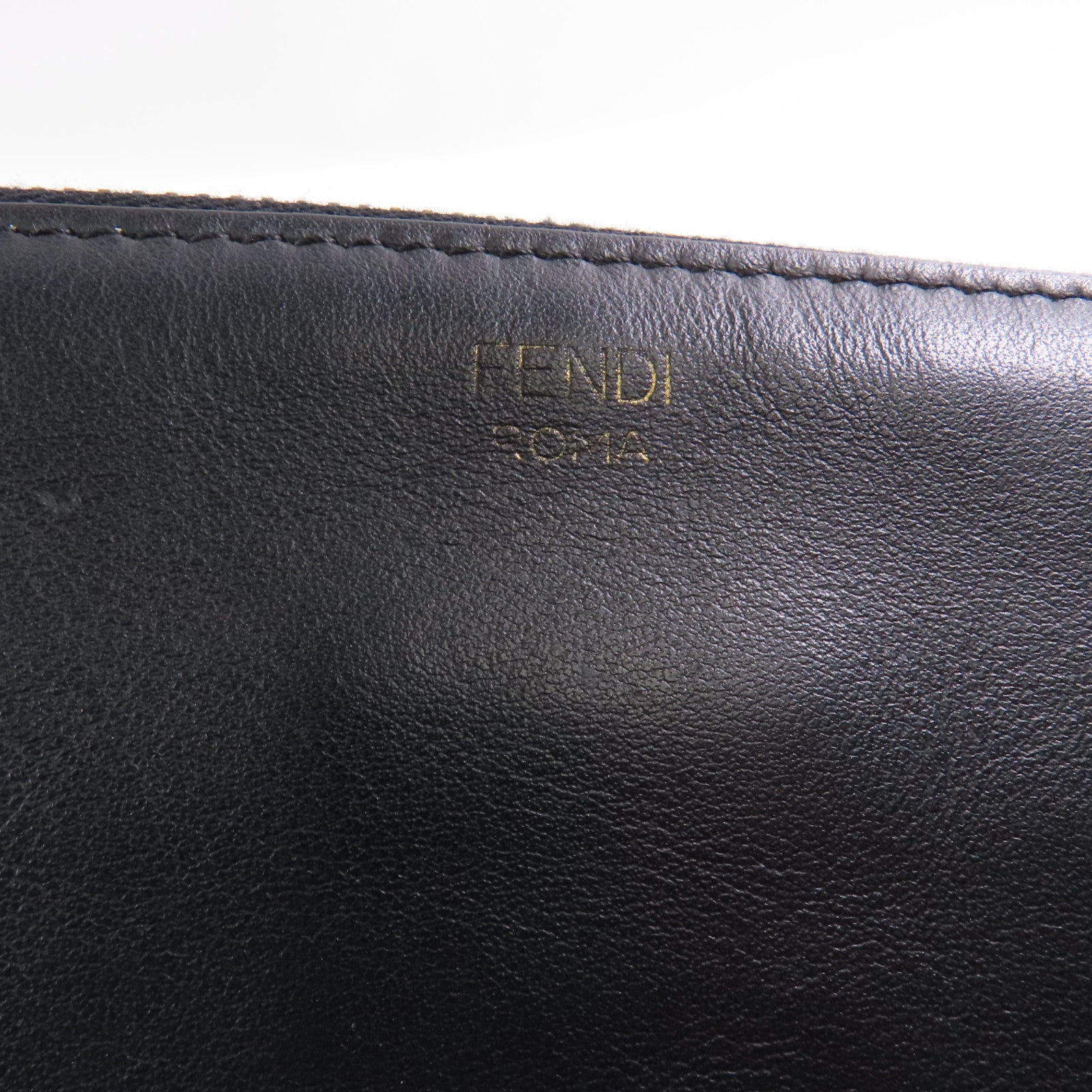 FENDI 牛皮皮革Clutch金扣手拿包