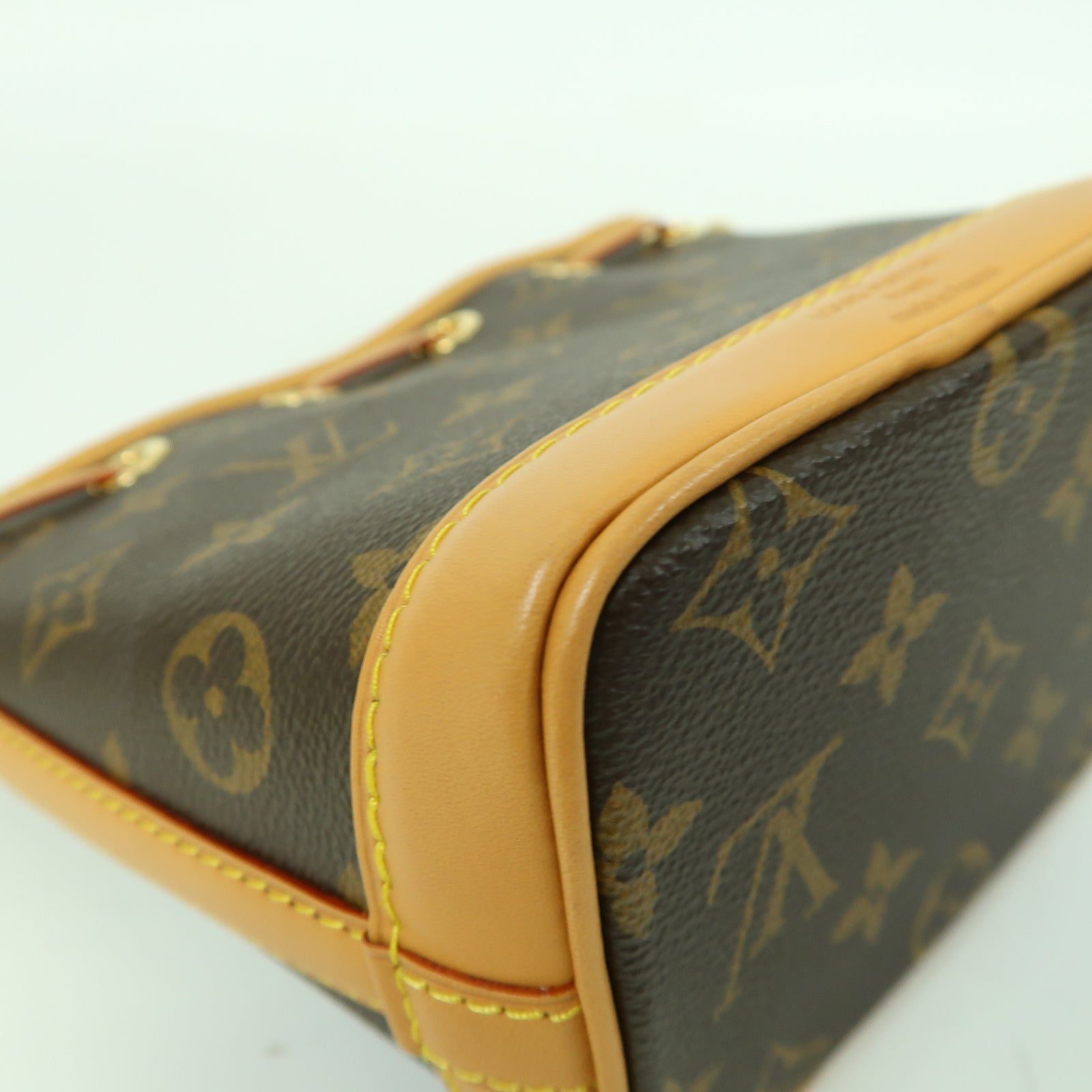 LOUIS VUITTON Monogram Nano Noe金扣手挽肩背兩用袋啡色