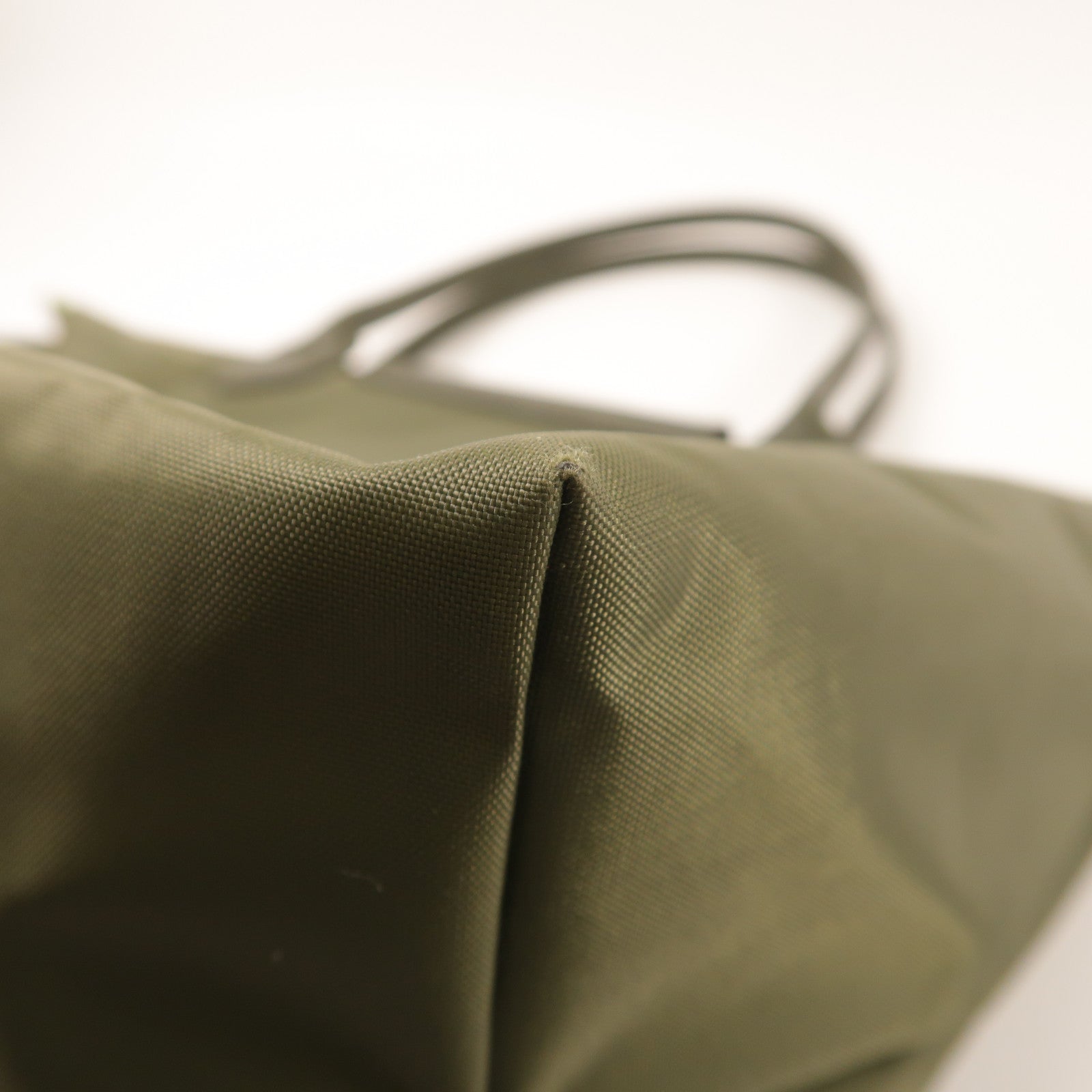 Longchamp 尼龍Handbag銀扣手挽袋