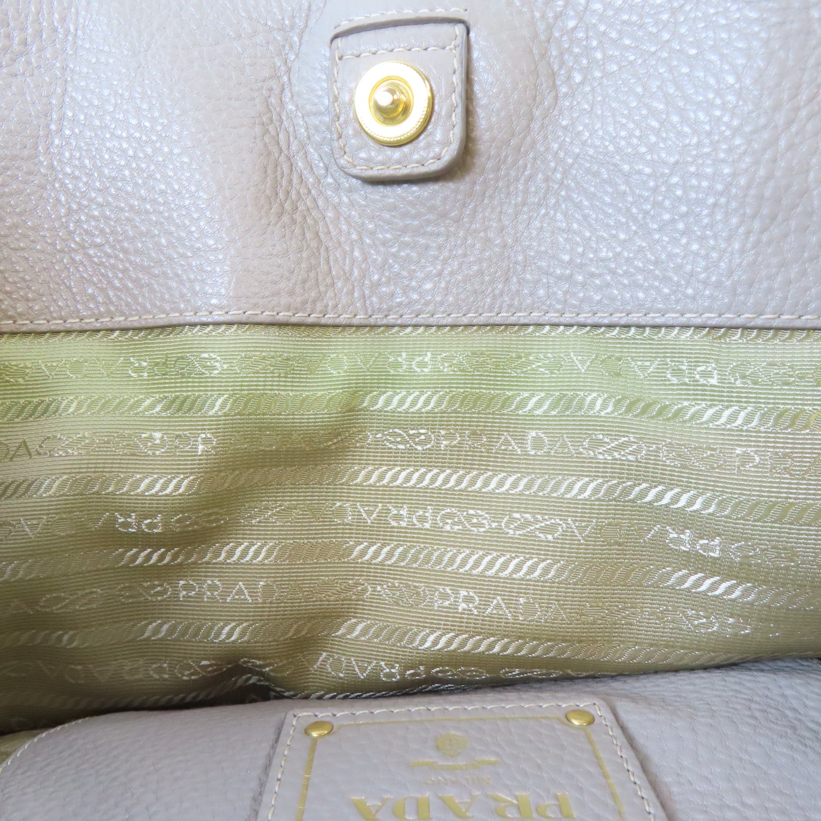 PRADA 牛皮皮革Vitella Daino Tote金扣手挽肩背兩用袋淺褐色
