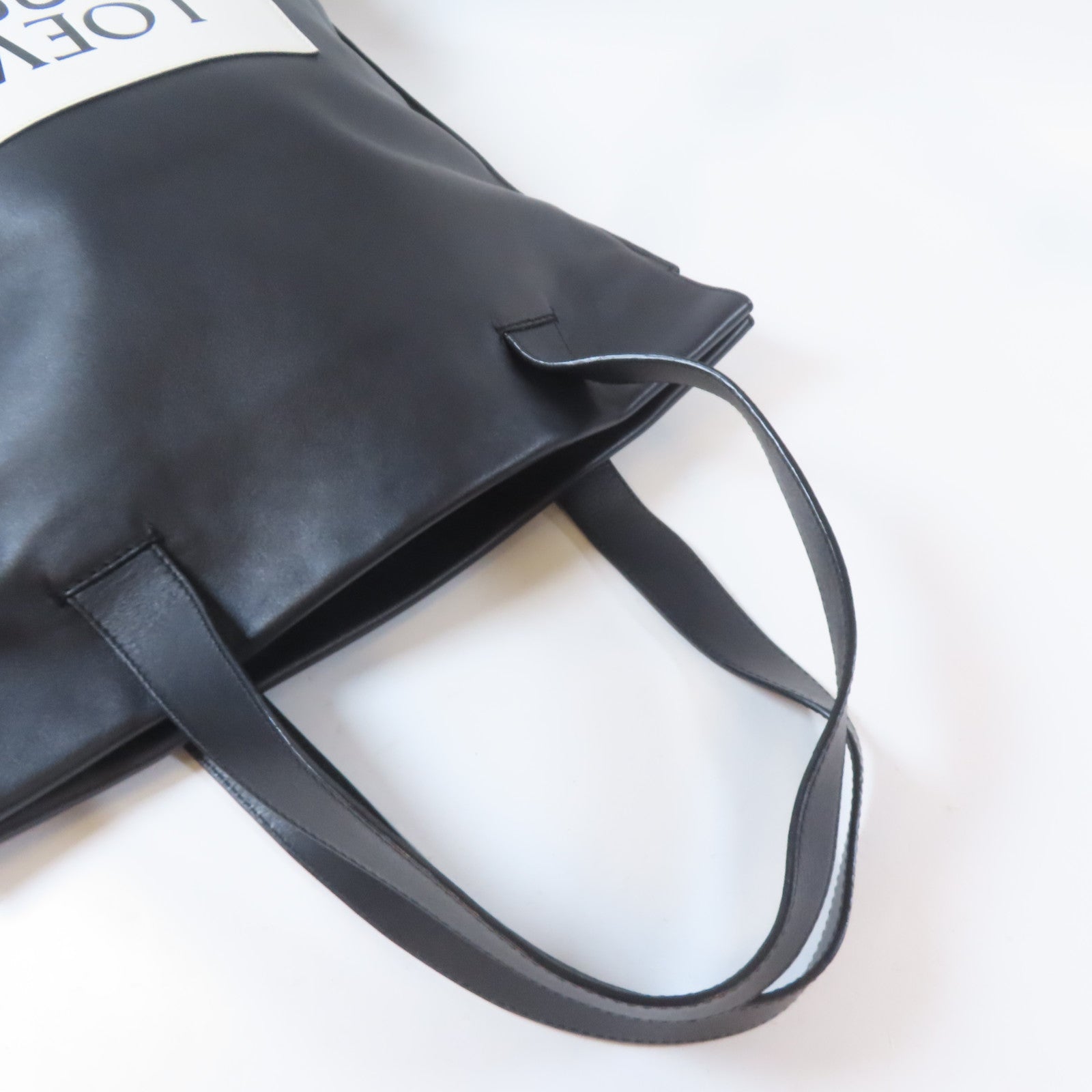 LOEWE 牛皮皮革Shoulder Bag銀扣肩背袋黑色