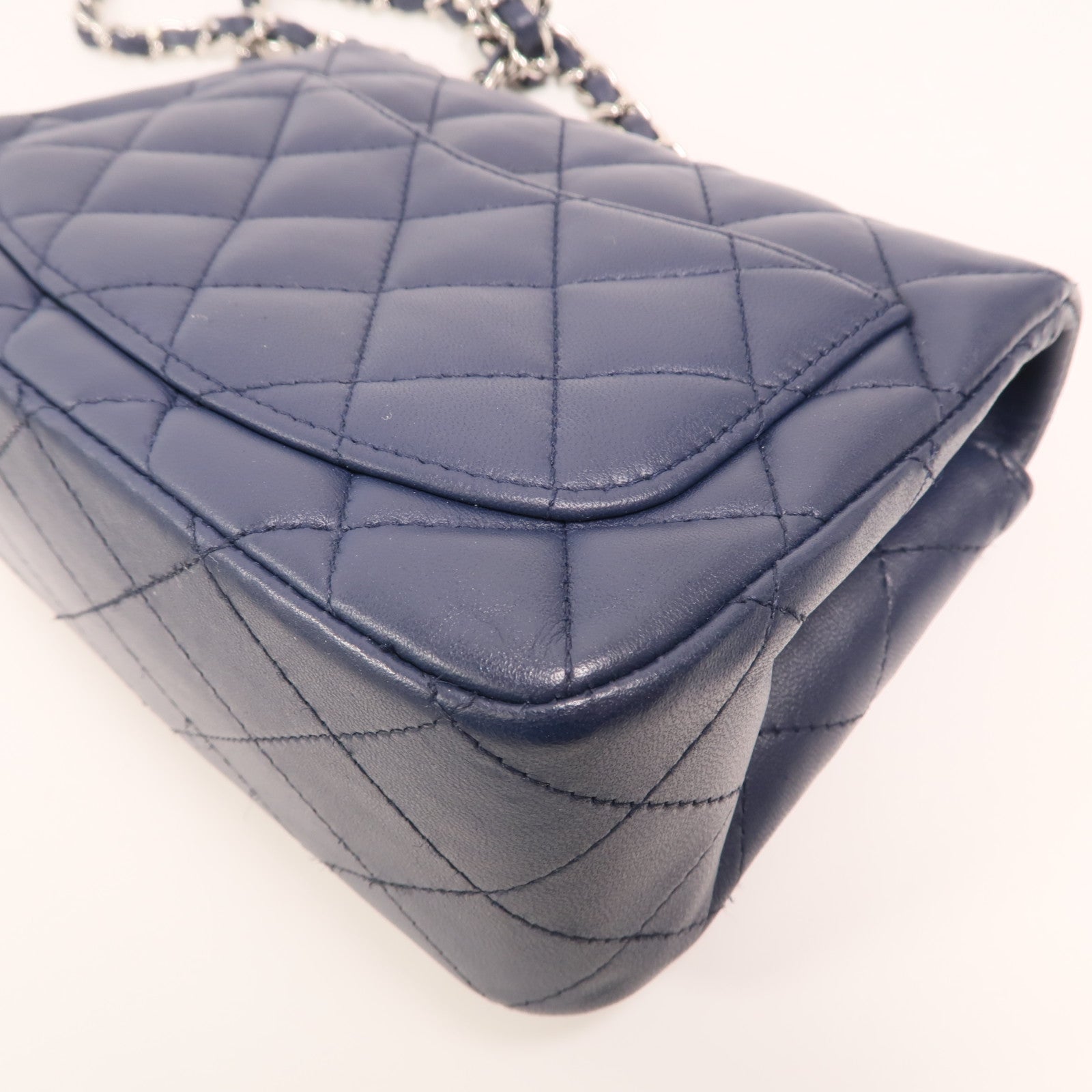 CHANEL 羊皮皮革Mini Classic 17銀扣鏈帶肩背袋