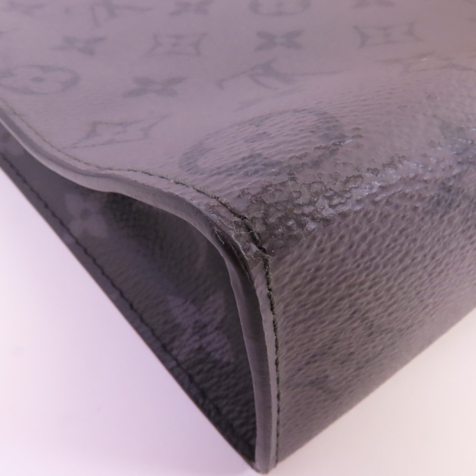 LOUIS VUITTON Monogram Eclipse Pochette Voyage MM銀扣手拿包