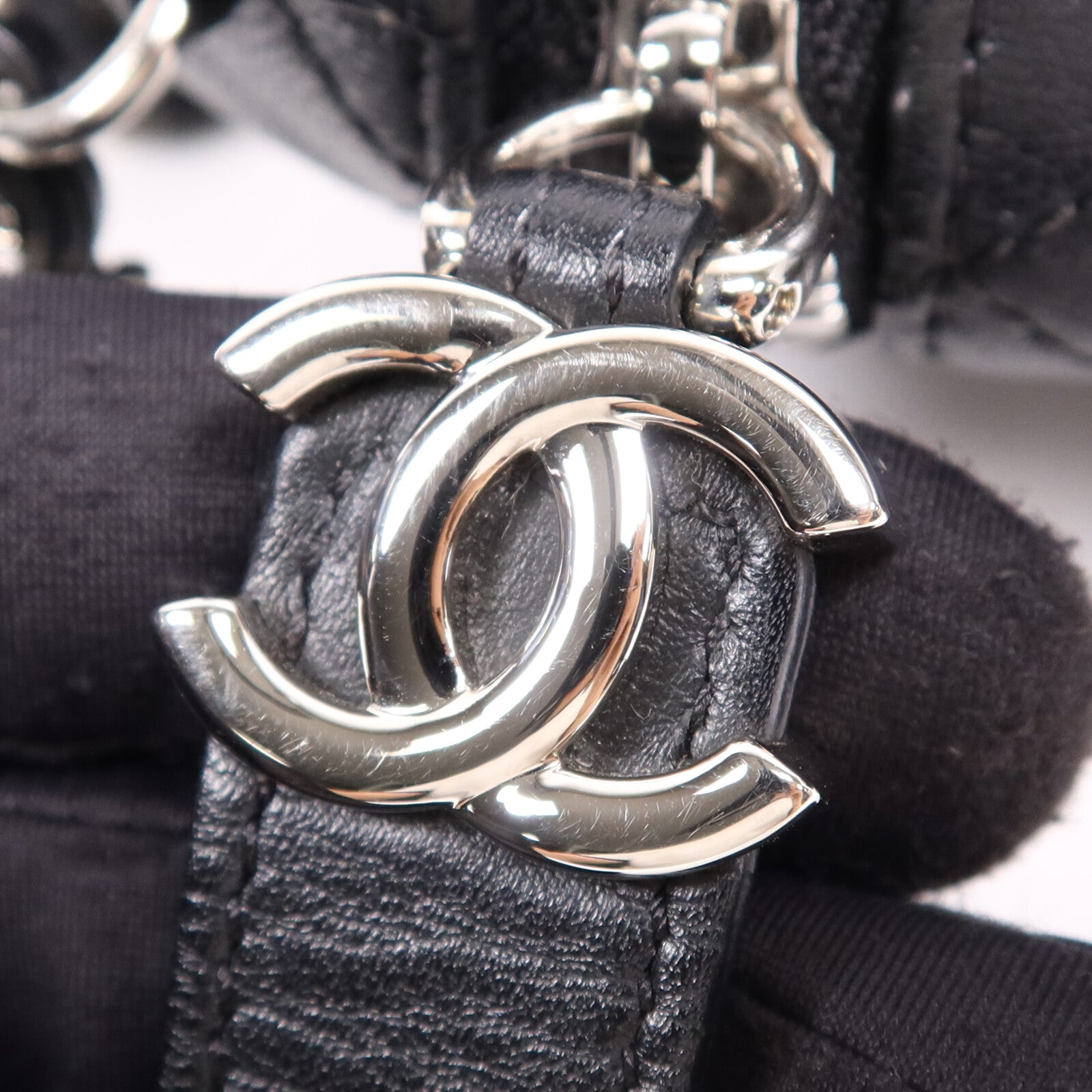 CHANEL 羊皮皮革Chain Shoulder Bag銀扣鏈帶肩背袋