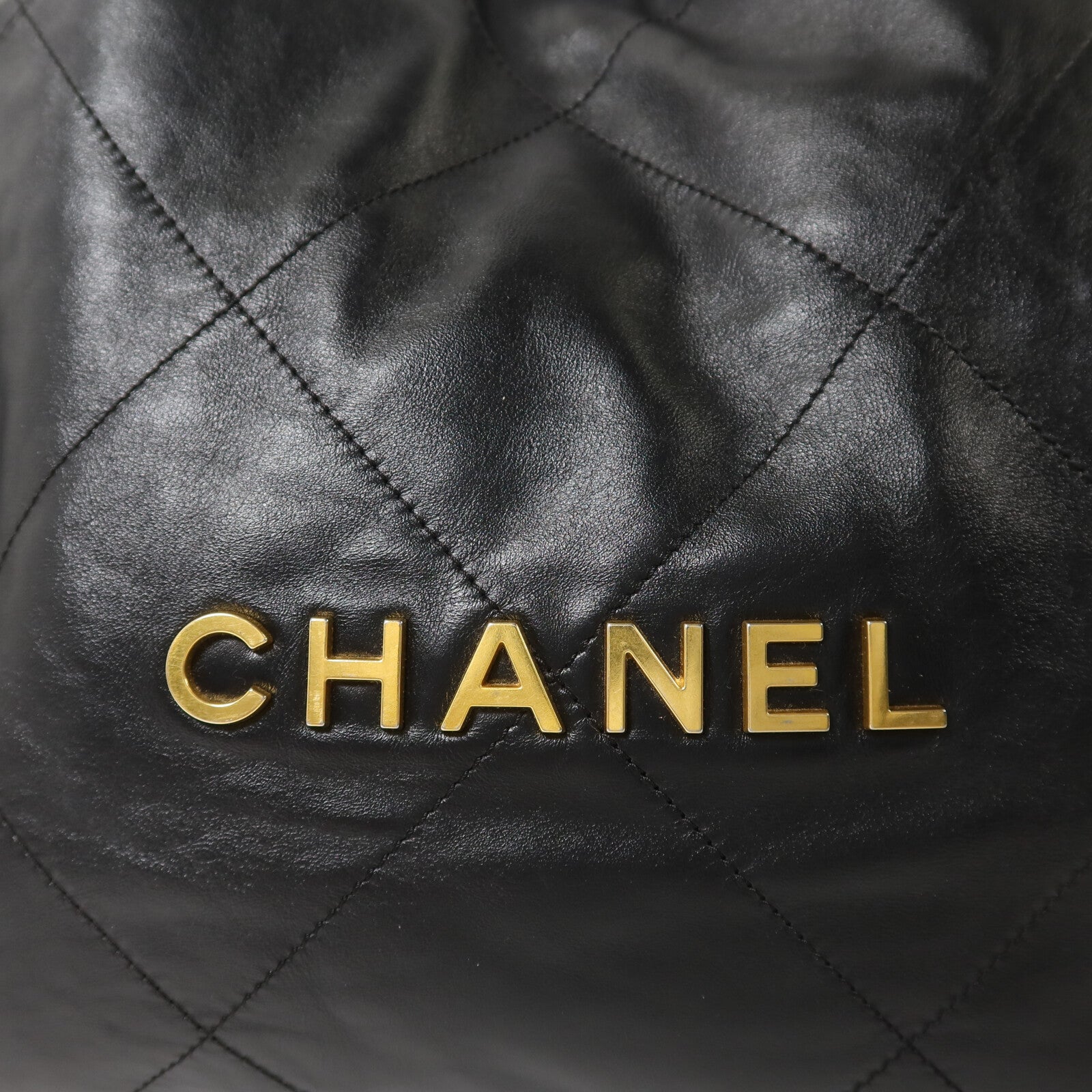 CHANEL 羊皮皮革Chanel 22 Small鏈帶肩背袋