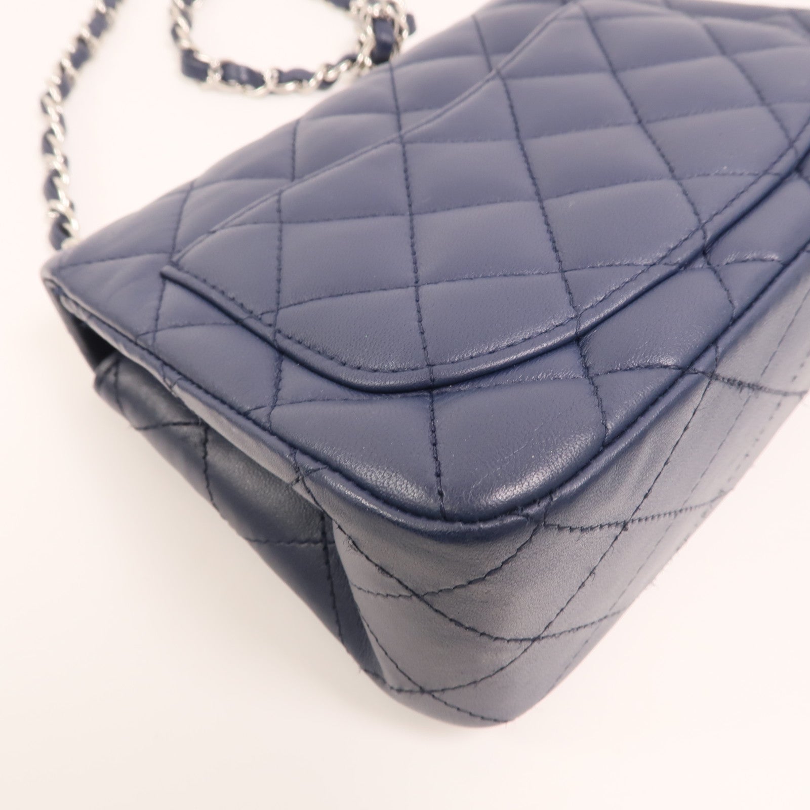 CHANEL 羊皮皮革Mini Classic 17銀扣鏈帶肩背袋