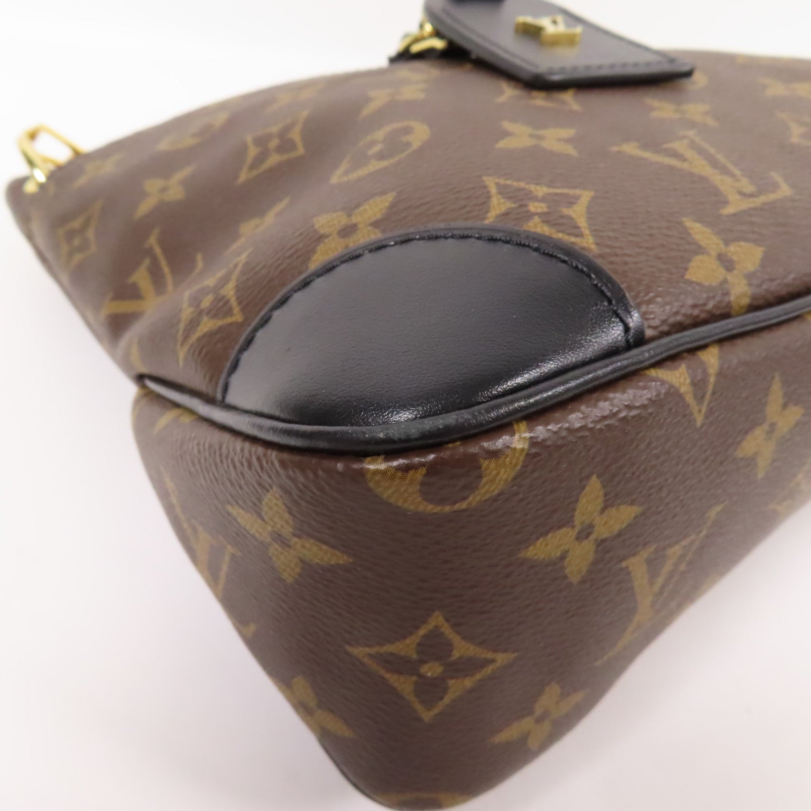 LOUIS VUITTON Monogram Odeon 金扣肩背袋