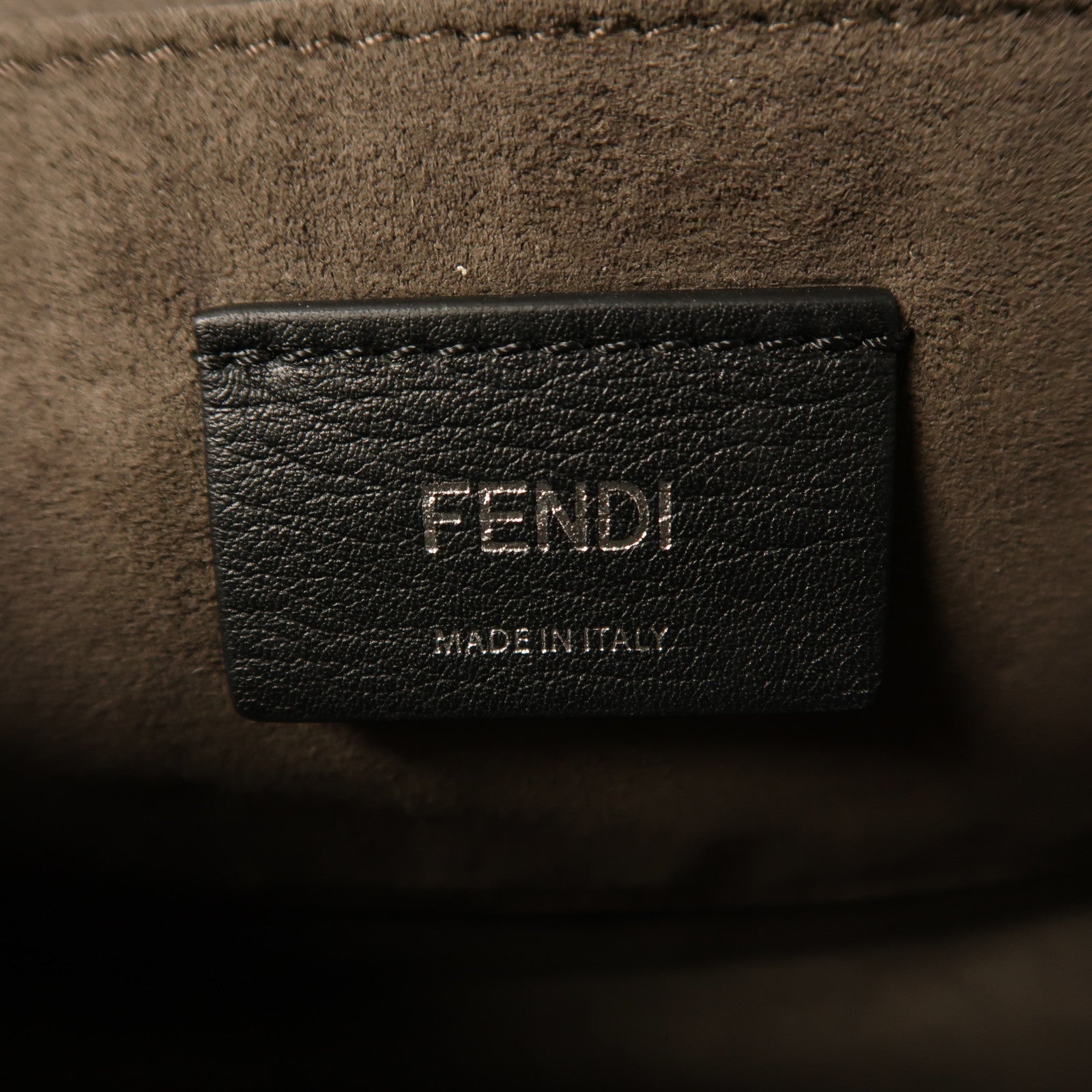 FENDI 牛皮皮革Flowerland Kan I銀扣鏈帶肩背袋