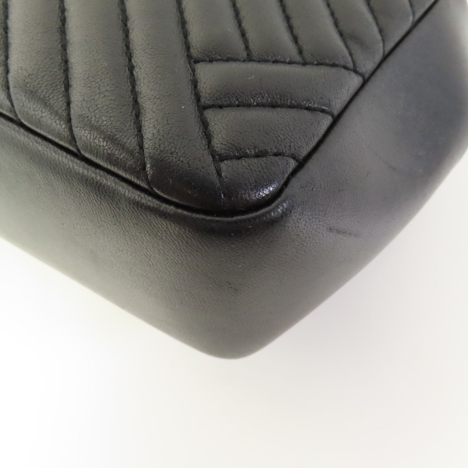 CHANEL 羊皮皮革Chevron Classic Flap肩背袋