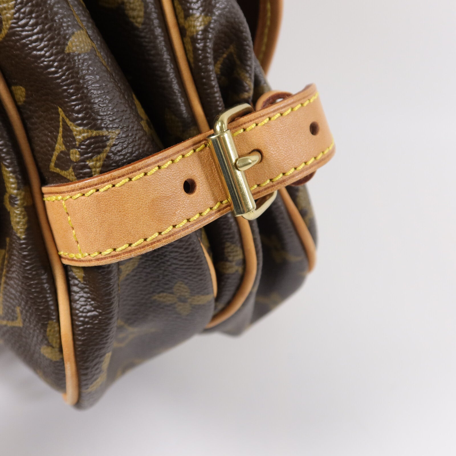 LOUIS VUITTON Monogram Saumur 30肩背袋