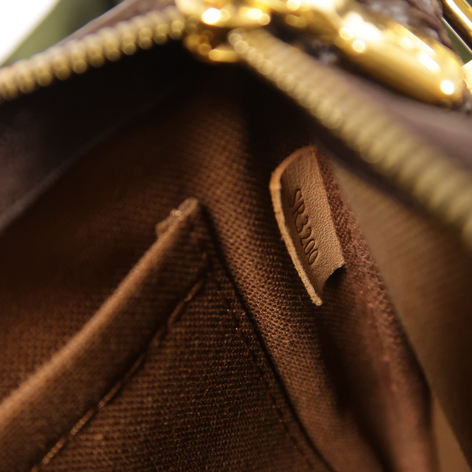LOUIS VUITTON Monogram Multi Pochette Accessoires金扣肩背袋
