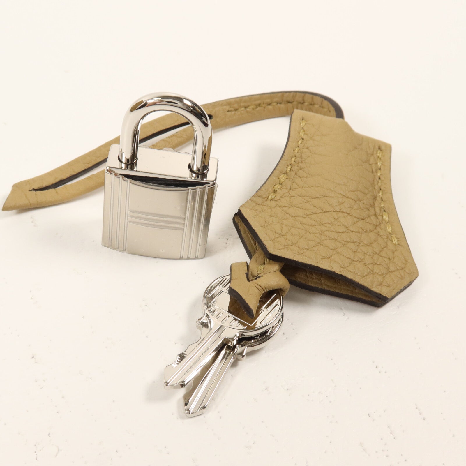 HERMES Togo皮革Bolide Messenger肩背袋Poussiere