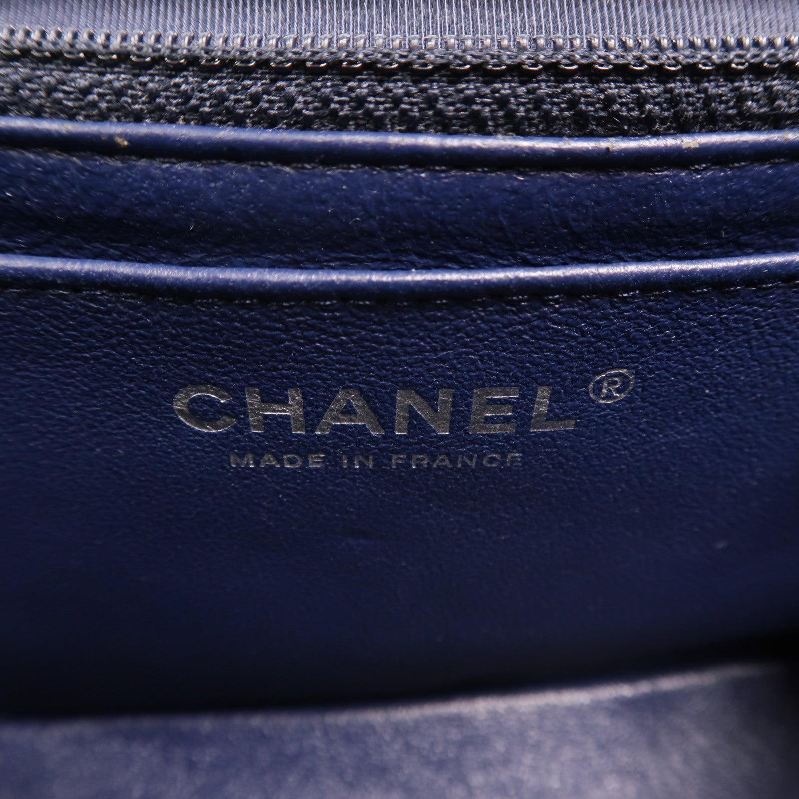 CHANEL 羊皮皮革Mini Classic 17銀扣鏈帶肩背袋