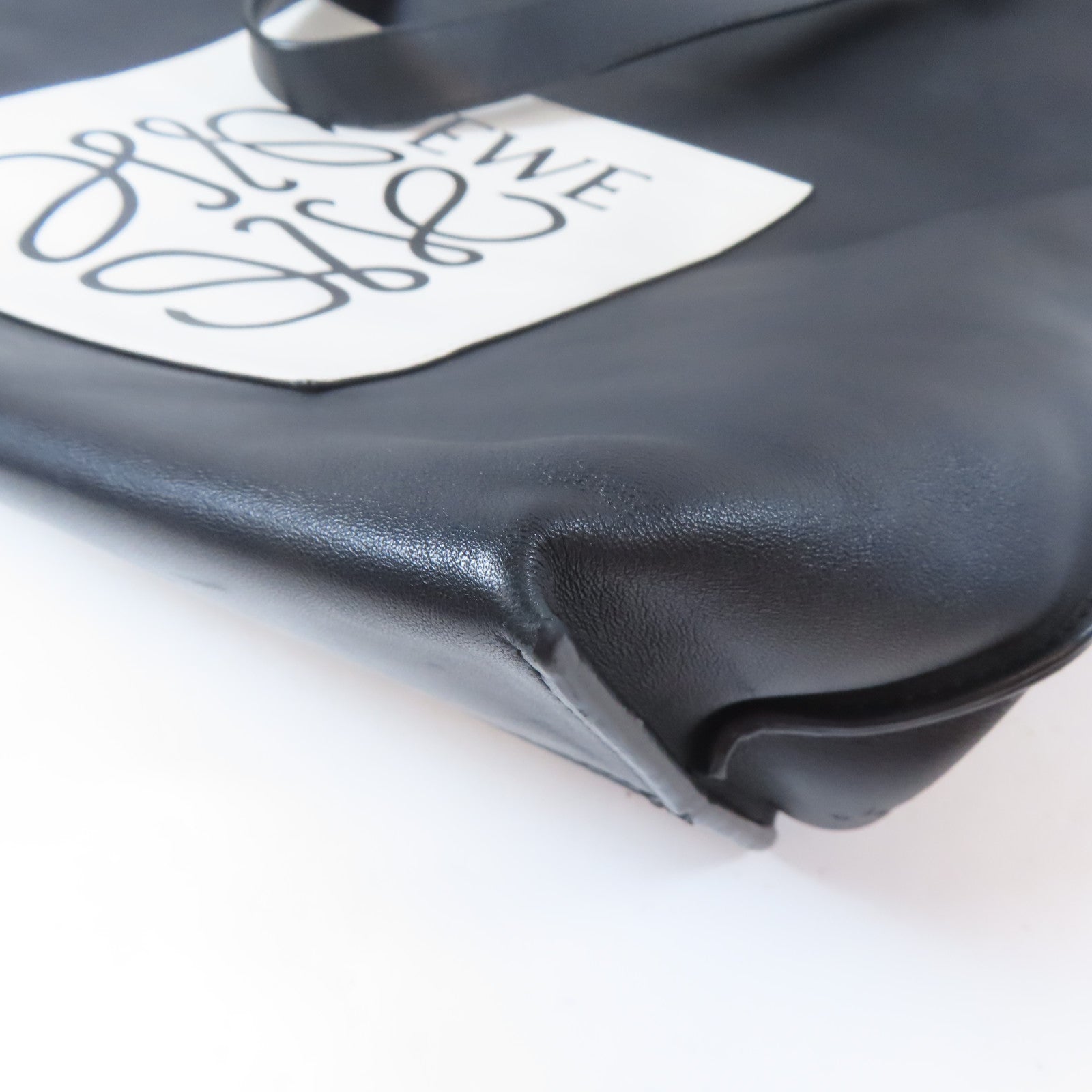LOEWE 牛皮皮革Shoulder Bag銀扣肩背袋黑色