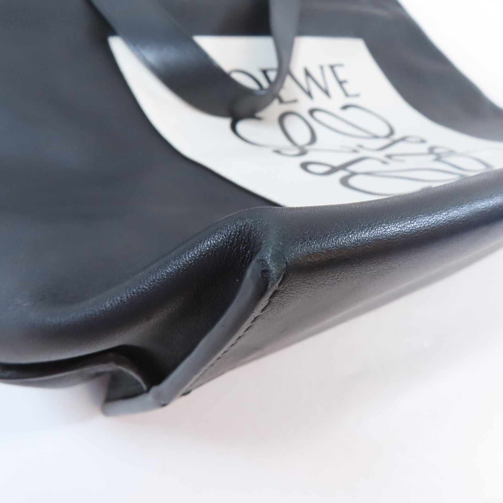 LOEWE 牛皮皮革Shoulder Bag銀扣肩背袋黑色