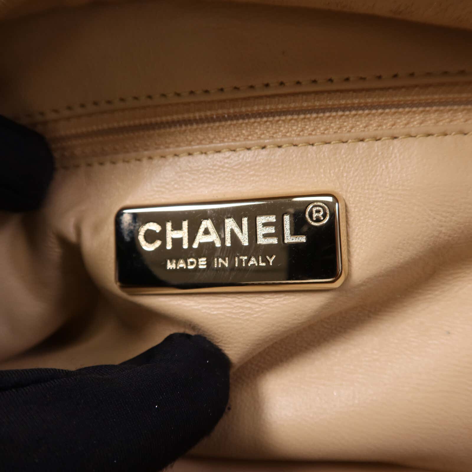 CHANEL 【激減優惠】牛皮皮革Shoulder Bag金扣肩背包