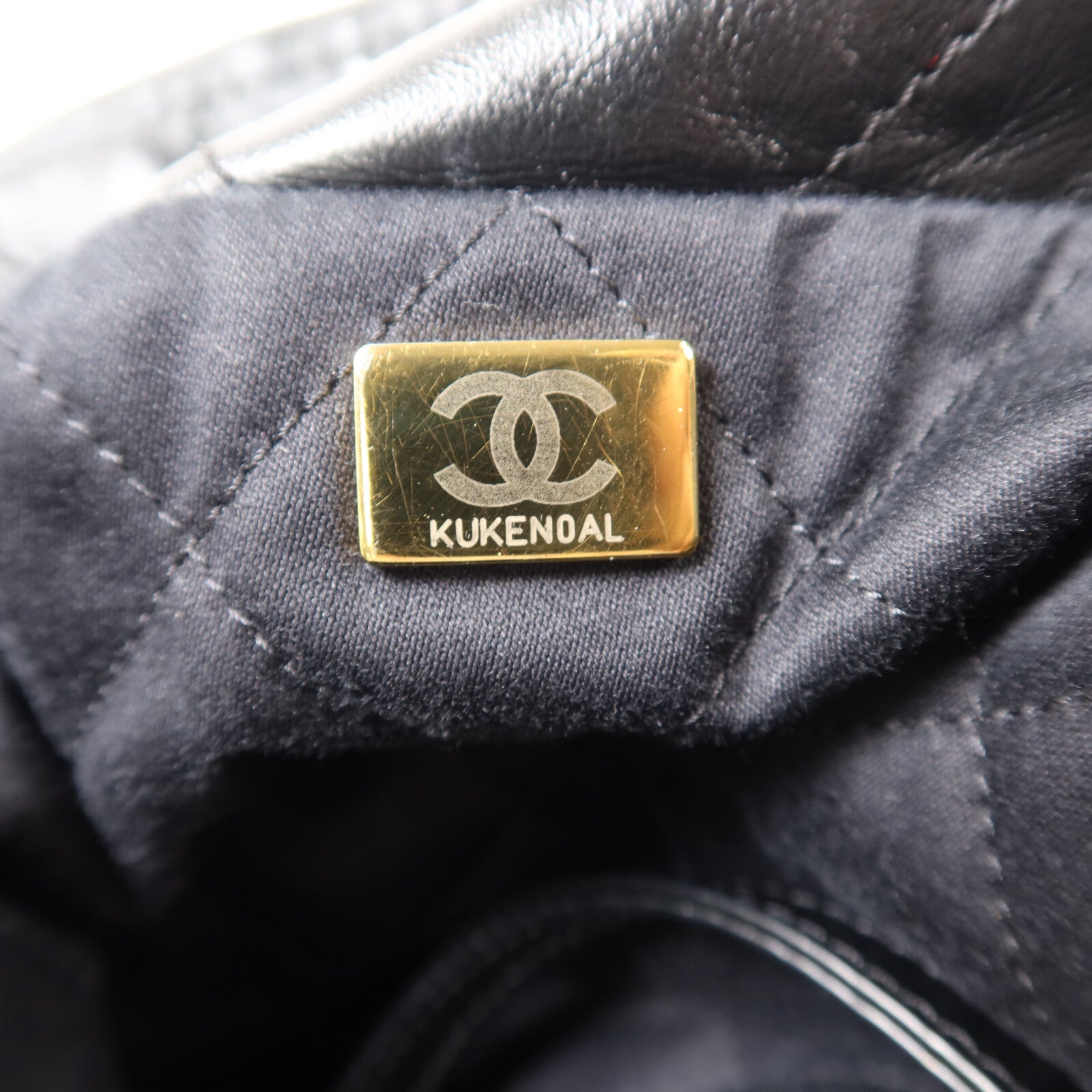 CHANEL 羊皮皮革Chanel 22 Small鏈帶肩背袋