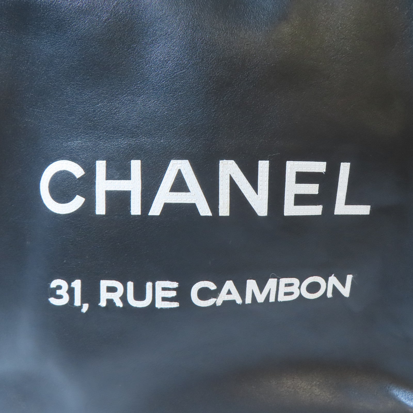 CHANEL 牛皮皮革Totebag銀扣手挽袋黑色