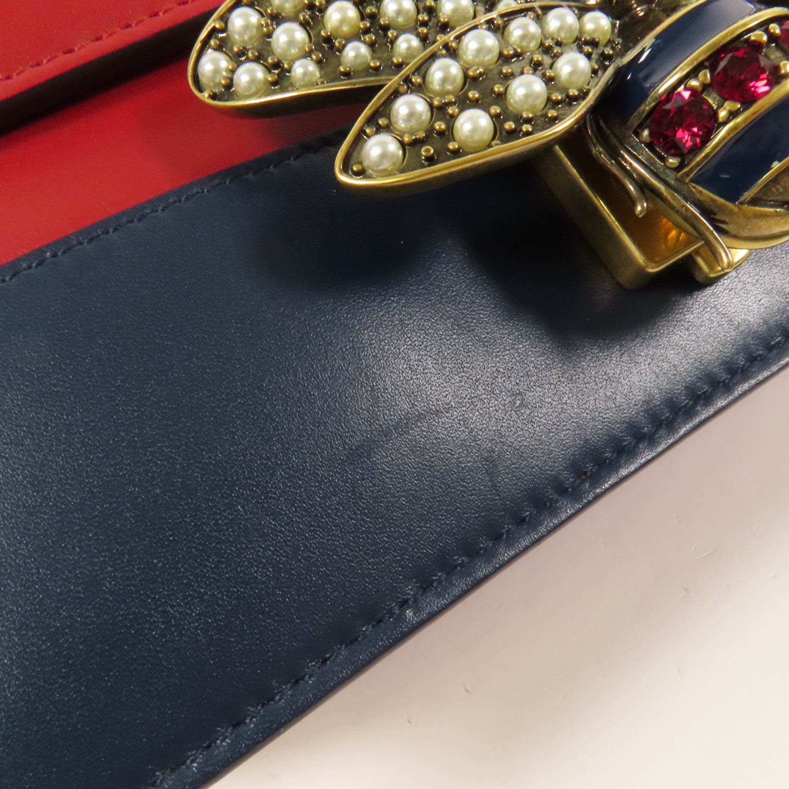 GUCCI 【激減優惠】牛皮皮革Queen Margaret Bee金扣肩背袋