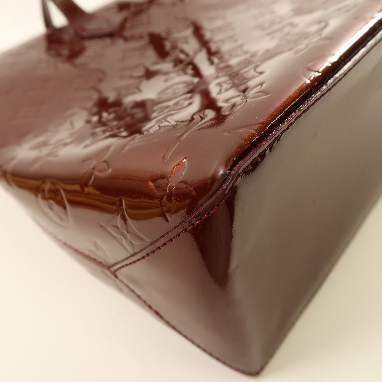 LOUIS VUITTON Monogram Vernis Wilshire GM金扣手挽袋酒紅色