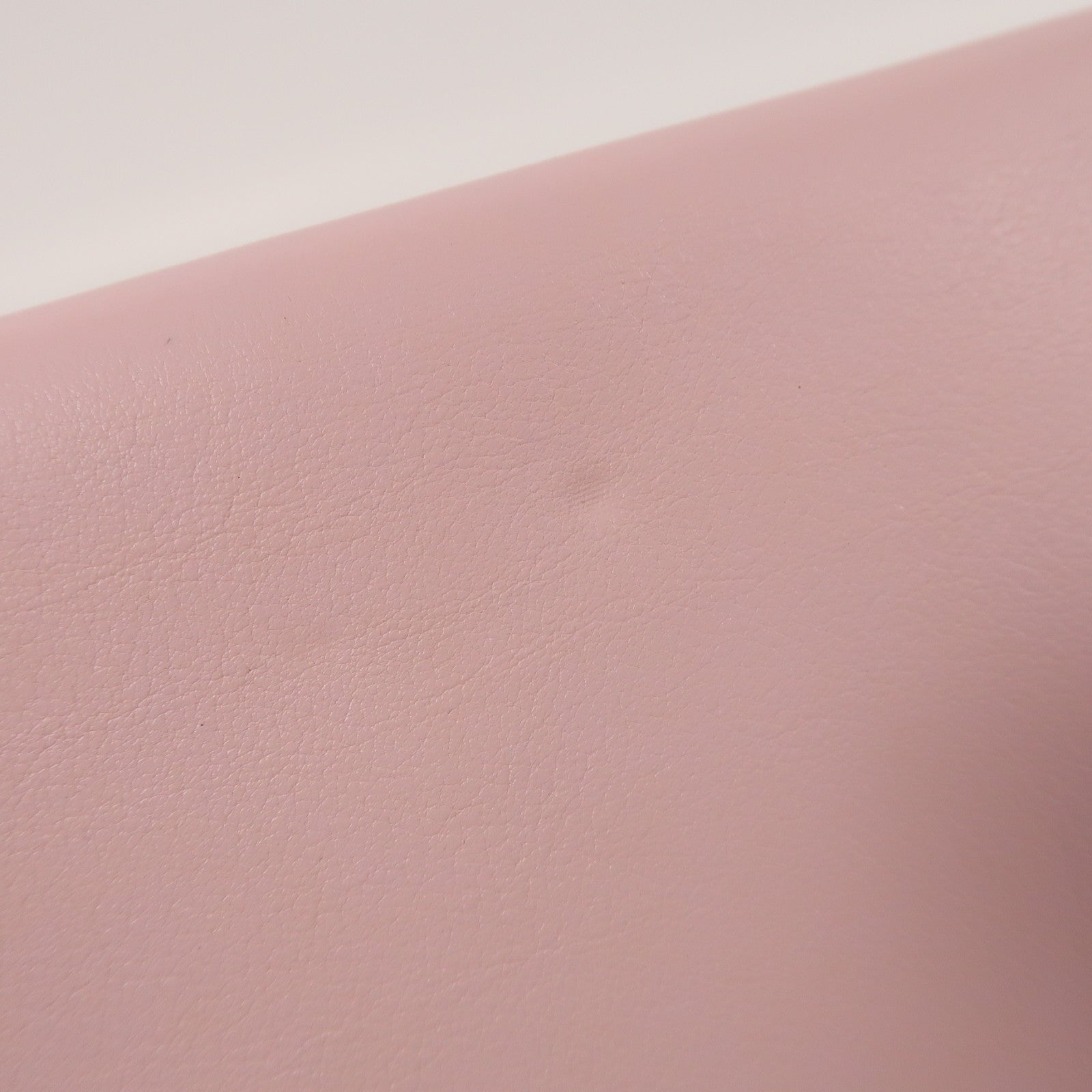 Dior 牛皮皮革Dior Addict銀扣手拿包粉紅色