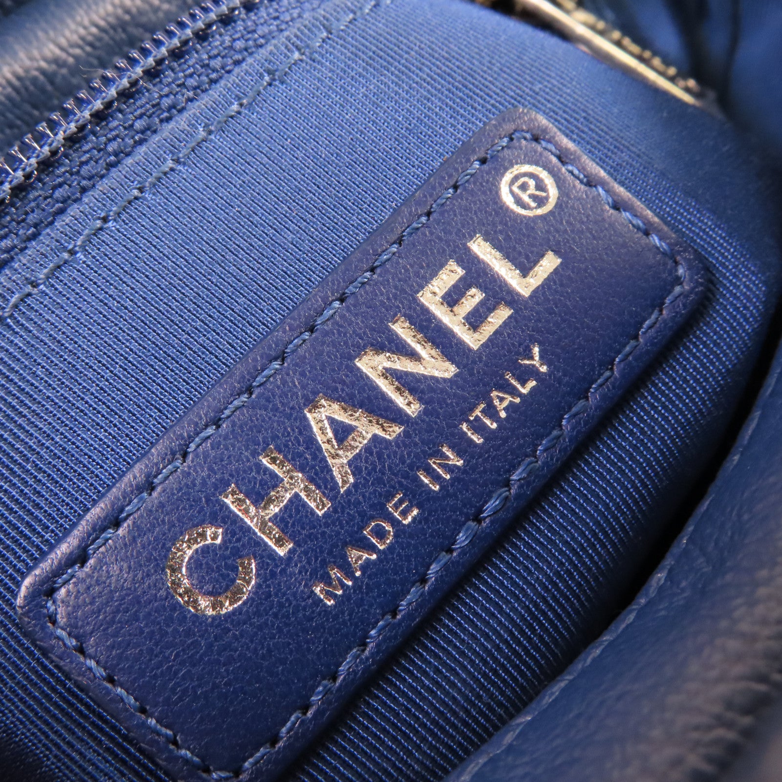 CHANEL 菱格牛皮皮革Gabrielle Small Chain Shoulder Bag鏈帶肩背袋藍色