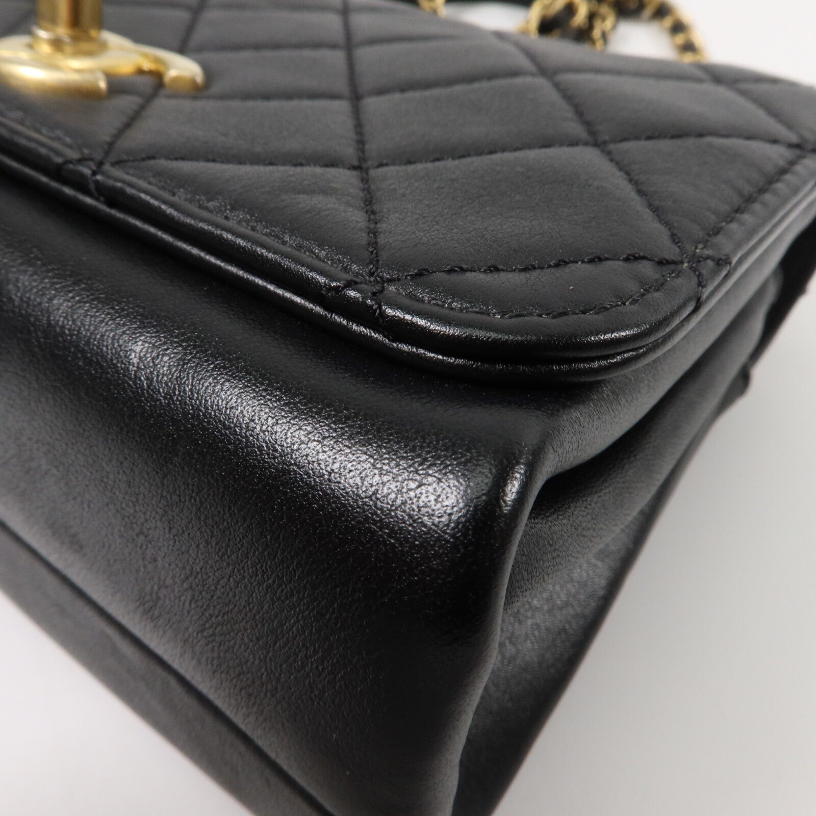 CHANEL 牛皮皮革Minimatelasse Chain手挽肩背兩用袋