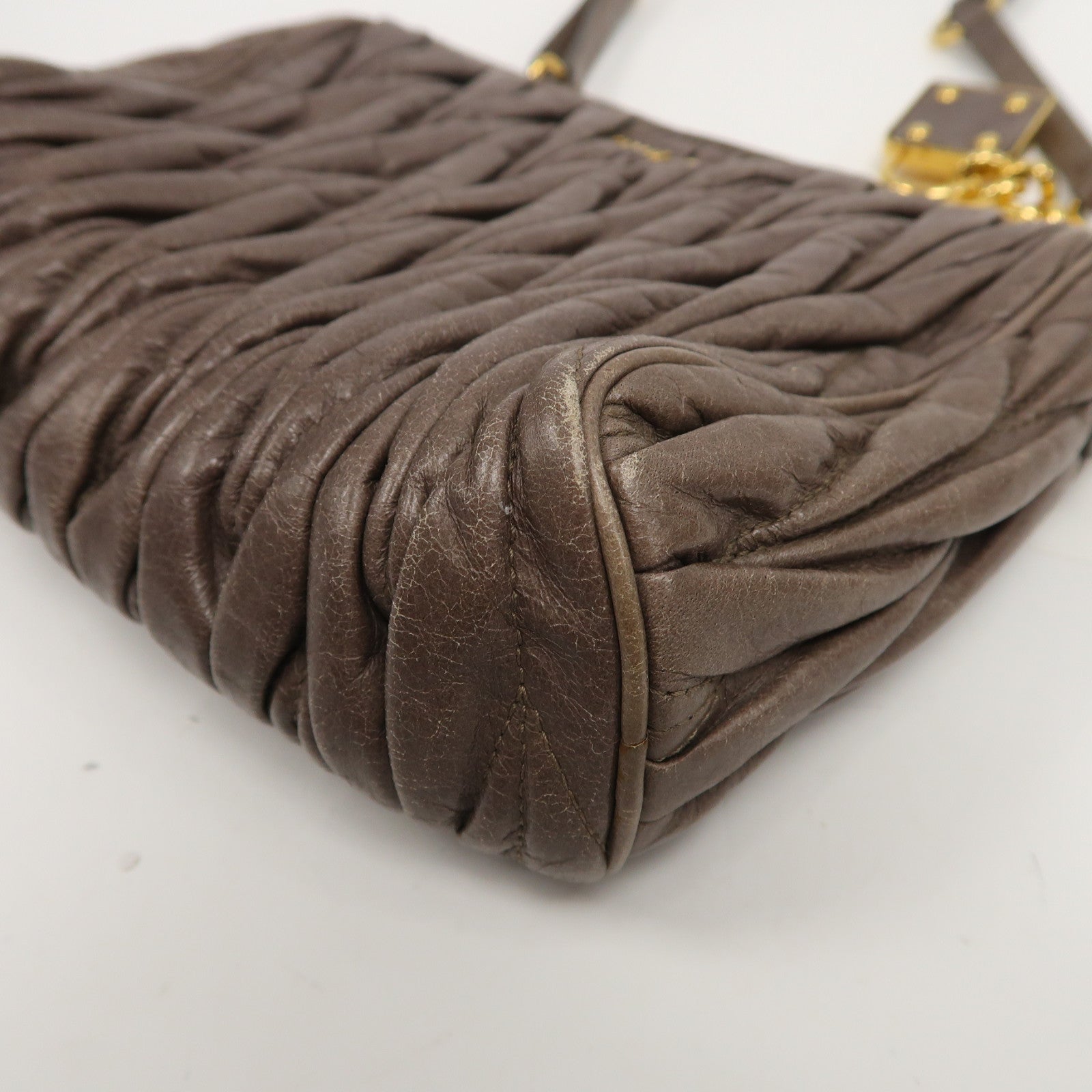 Miu Miu 牛皮皮革Shoulder Bag金扣肩背袋灰色