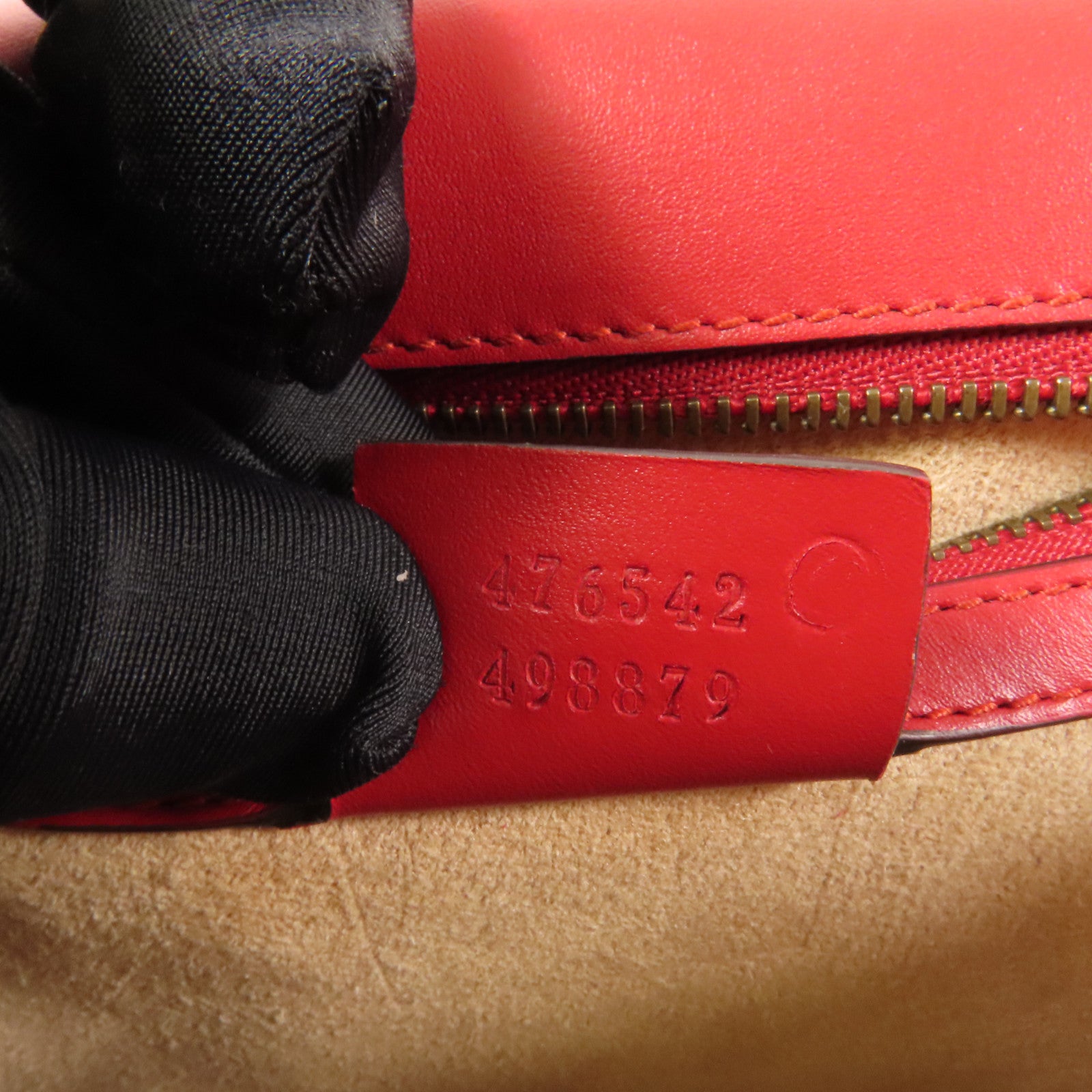 GUCCI 【激減優惠】牛皮皮革Queen Margaret Bee金扣肩背袋