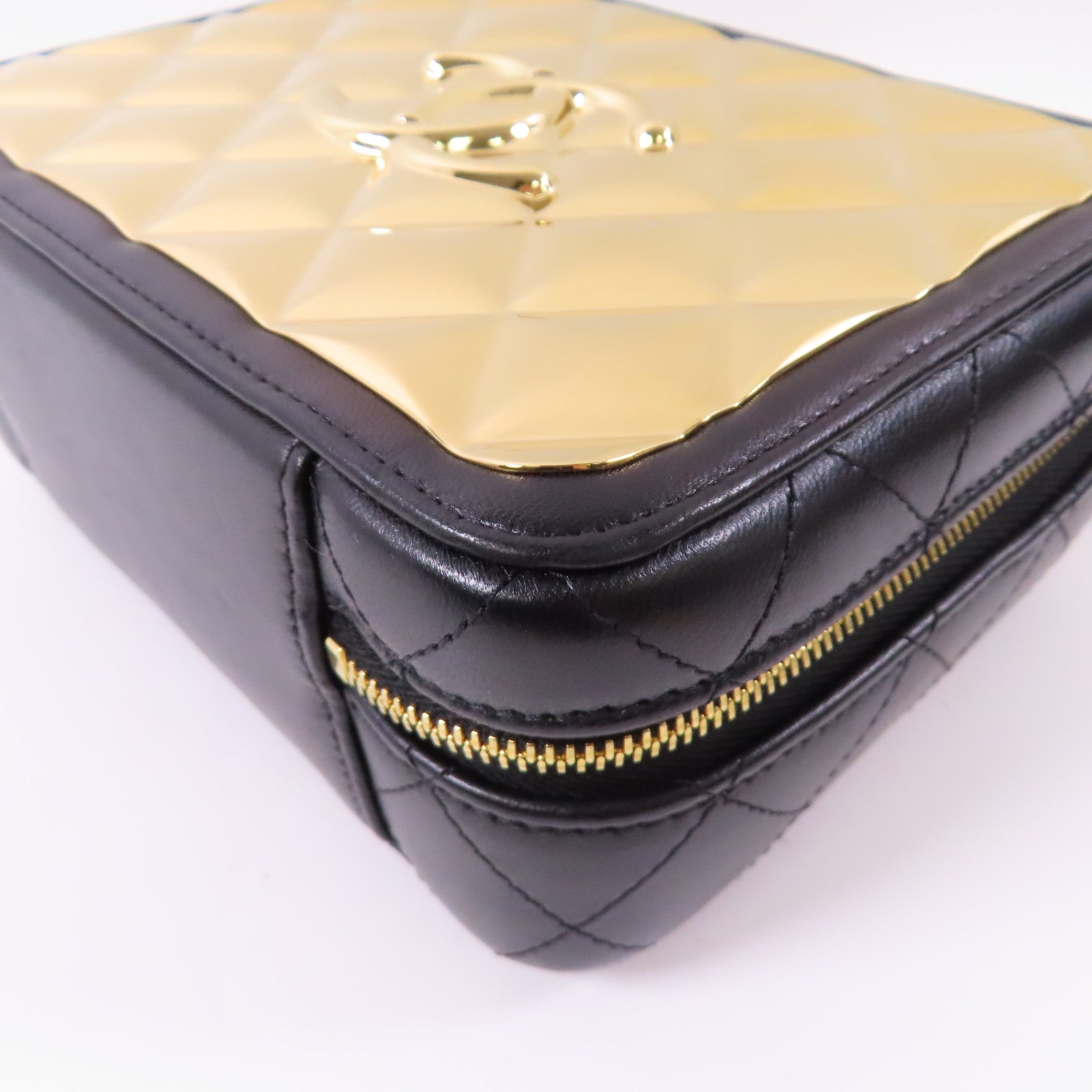 CHANEL 【激減優惠】羊皮皮革Vanity Case金扣鏈帶手挽肩背兩用袋