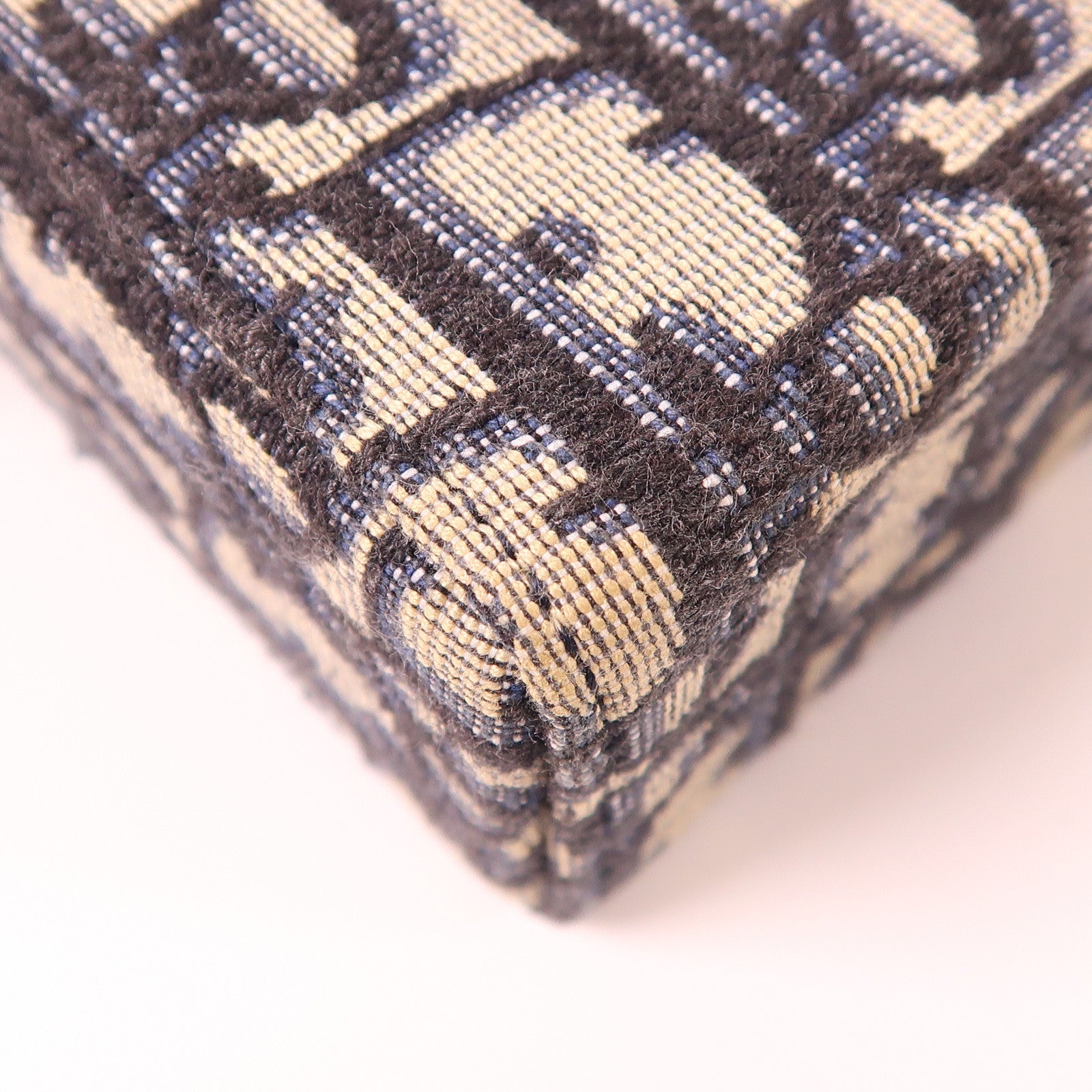 Dior 帆布30 Montaigne金扣肩背袋