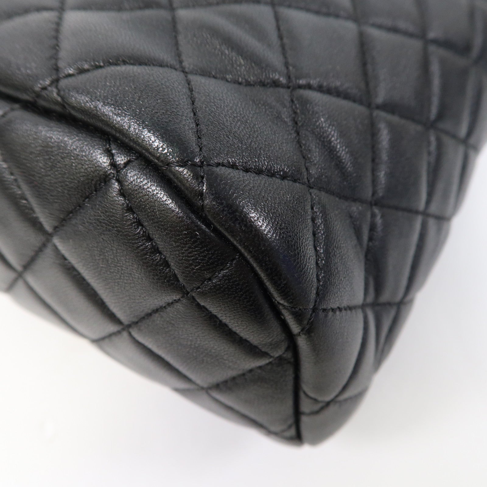CHANEL 菱格羊皮皮革Backpack金扣背包黑色