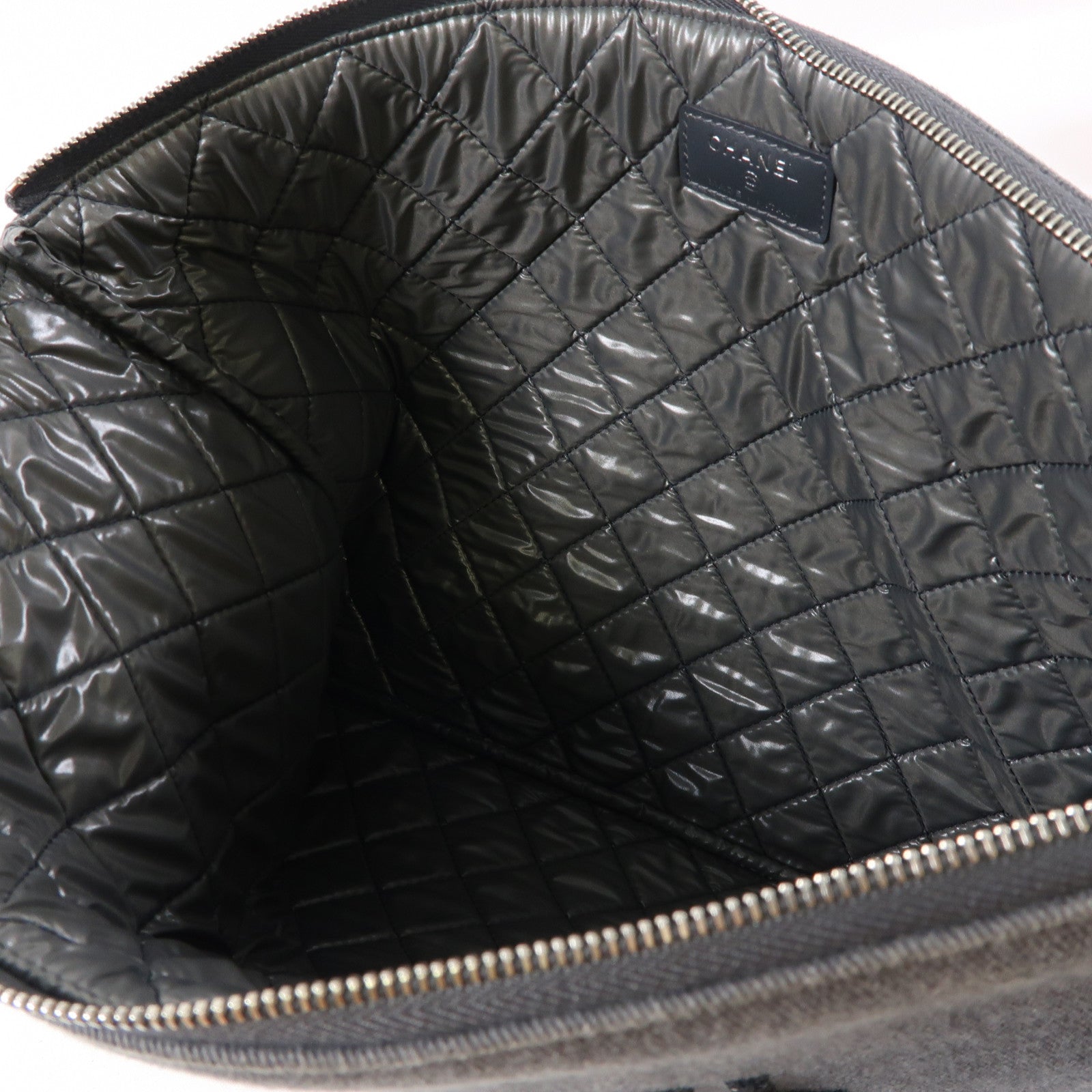 CHANEL 【激減優惠】牛仔布Clutch銀扣手拿包灰色