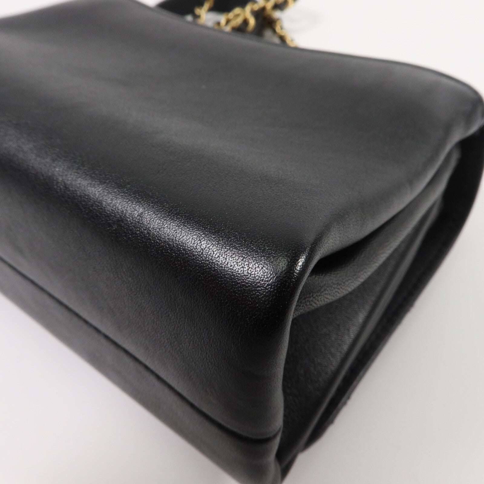 CHANEL 牛皮皮革Minimatelasse Chain手挽肩背兩用袋